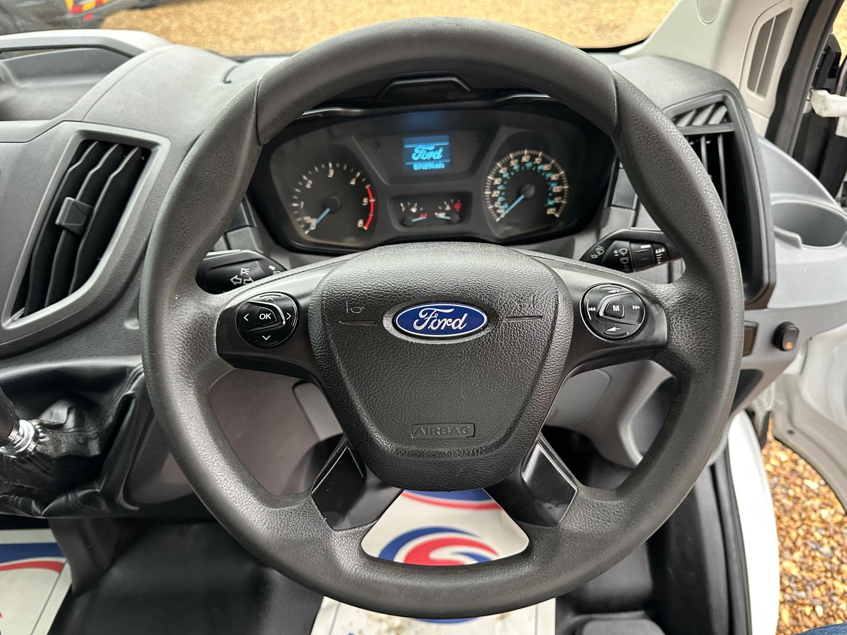Ford Transit 2.2 TDCi 350 Panel Van 5dr Diesel Manual RWD L3 H3 Euro 5 (125 ps)