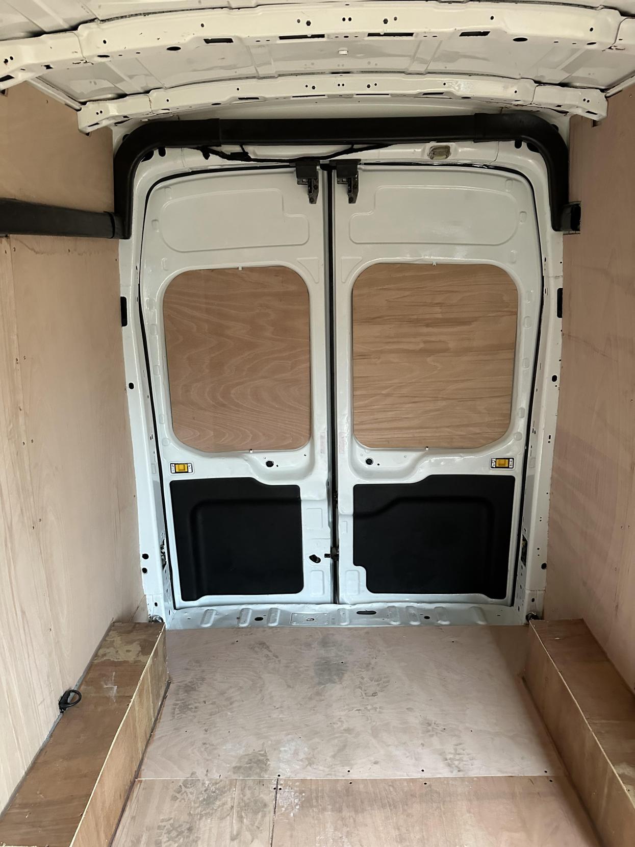 Ford Transit 2.2 TDCi 350 Panel Van 5dr Diesel Manual RWD L3 H3 Euro 5 (125 ps)