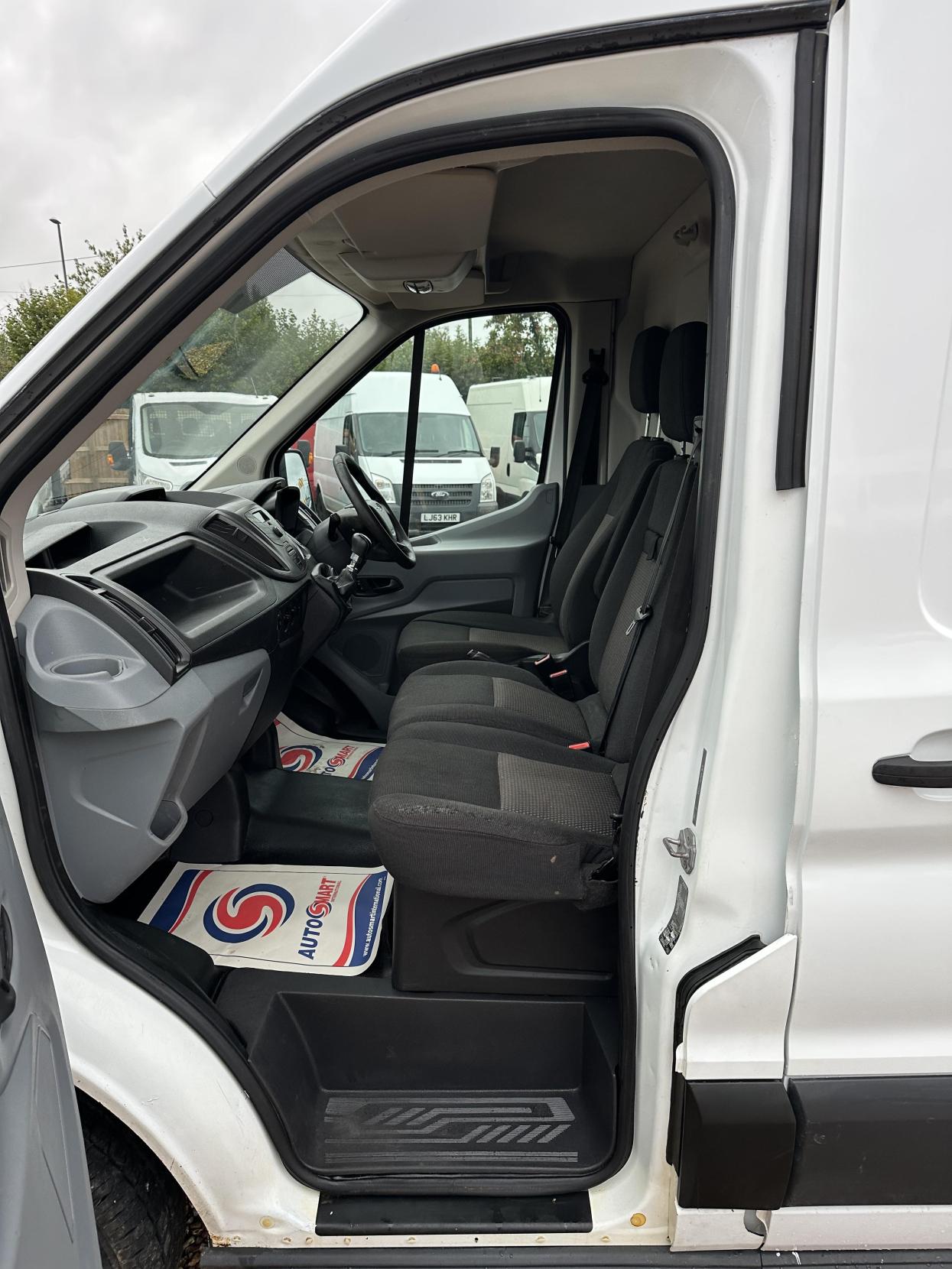 Ford Transit 2.2 TDCi 350 Panel Van 5dr Diesel Manual RWD L3 H3 Euro 5 (125 ps)