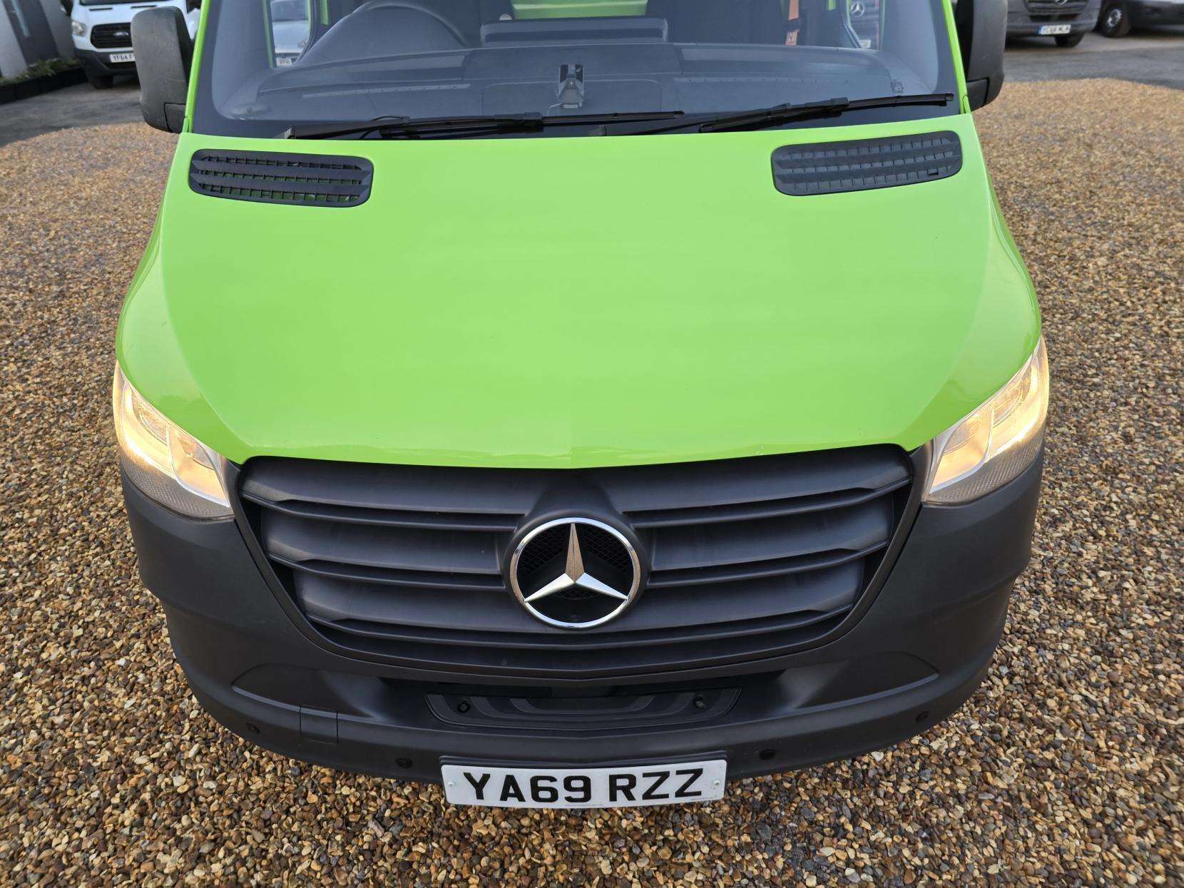 Mercedes-Benz Sprinter 2.1 314 CDI Chassis Cab 2dr Diesel G-Tronic FWD L2 Euro 6 (143 ps)