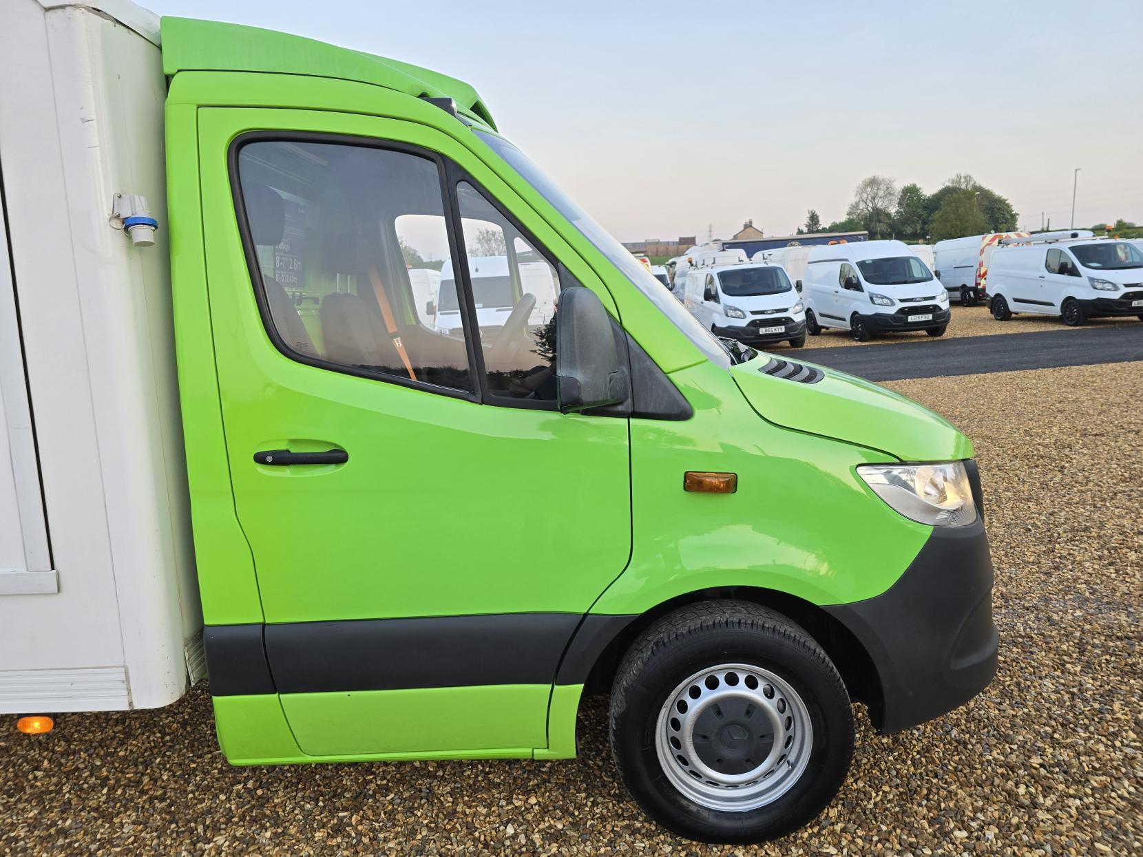 Mercedes-Benz Sprinter 2.1 314 CDI Chassis Cab 2dr Diesel G-Tronic FWD L2 Euro 6 (143 ps)