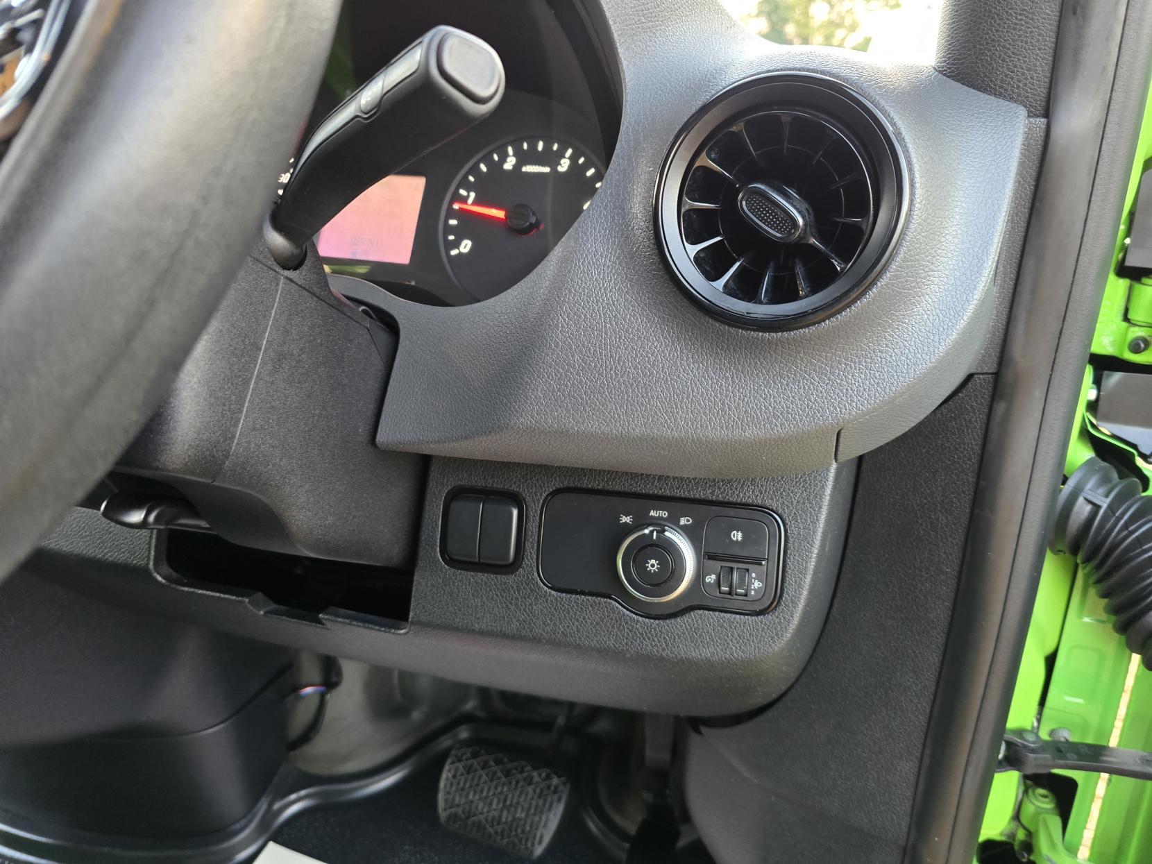 Mercedes-Benz Sprinter 2.1 314 CDI Chassis Cab 2dr Diesel G-Tronic FWD L2 Euro 6 (143 ps)