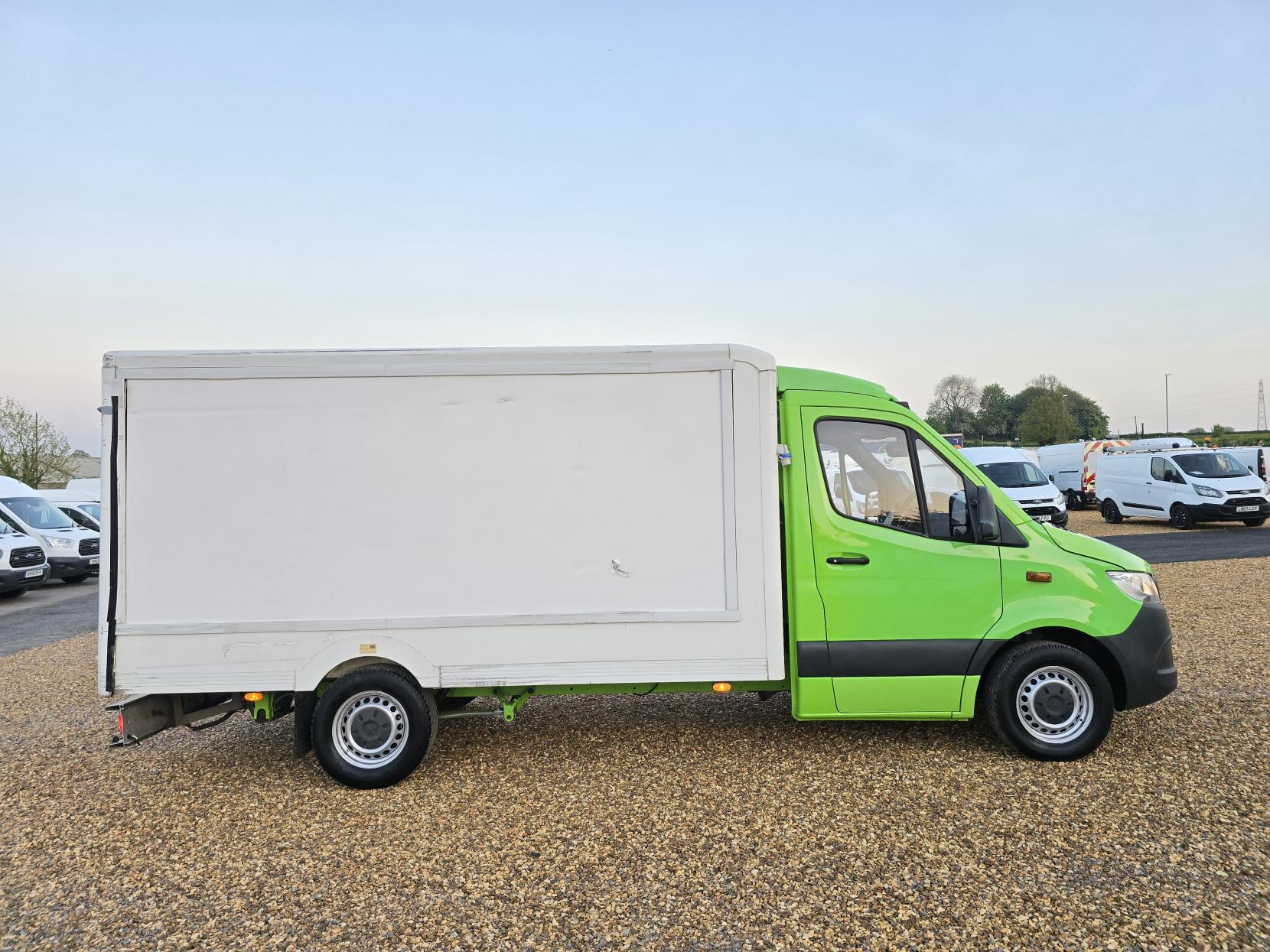 Mercedes-Benz Sprinter 2.1 314 CDI Chassis Cab 2dr Diesel G-Tronic FWD L2 Euro 6 (143 ps)