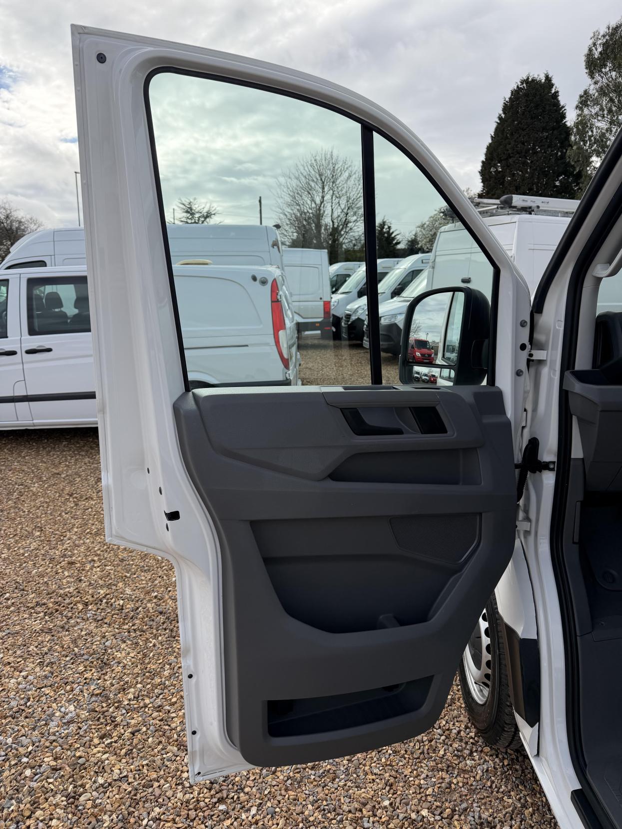 Volkswagen Crafter 2.0 TDI CR35 Startline Panel Van 5dr Diesel Manual FWD LWB High Roof Euro 6 (s/s) (102 ps)