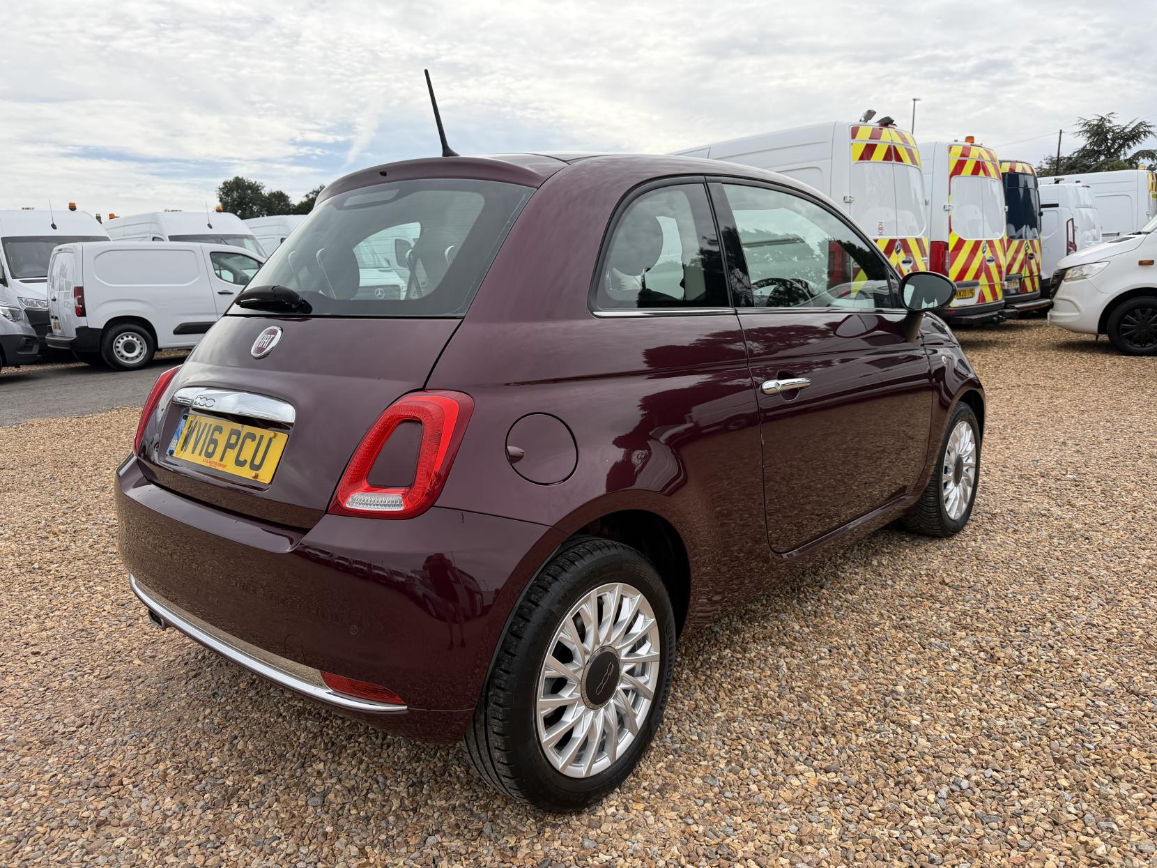 2016 Fiat 500 0.9 TwinAir Lounge Hatchback 3dr Petrol Manual Euro 6 (s/s) (105 ps) - Thumbnail 11