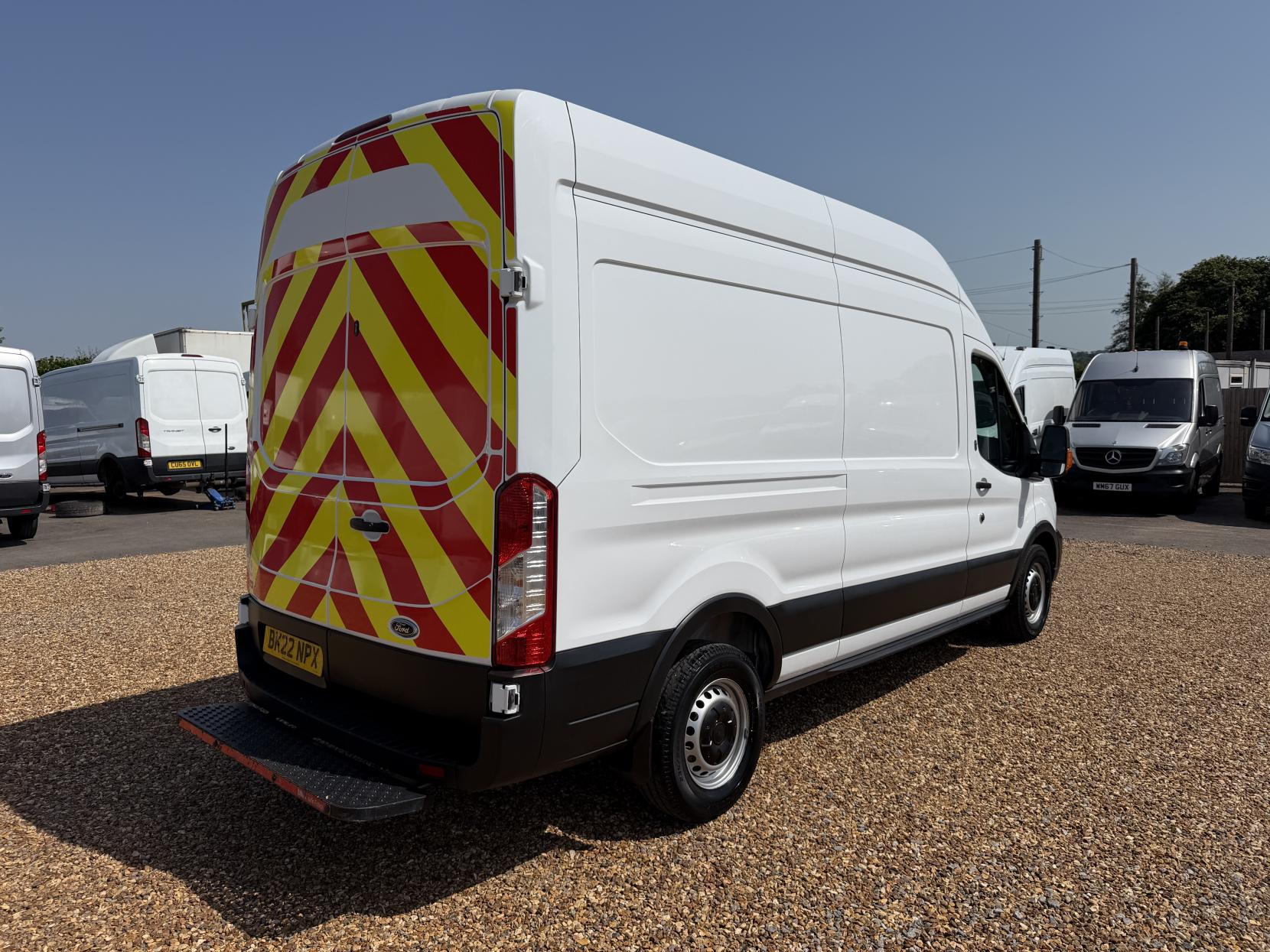 2022 Ford Transit 2.0 350 EcoBlue Leader Panel Van 5dr Diesel Manual FWD L3 H3 Euro 6 (s/s) (130 ps) - Thumbnail 11