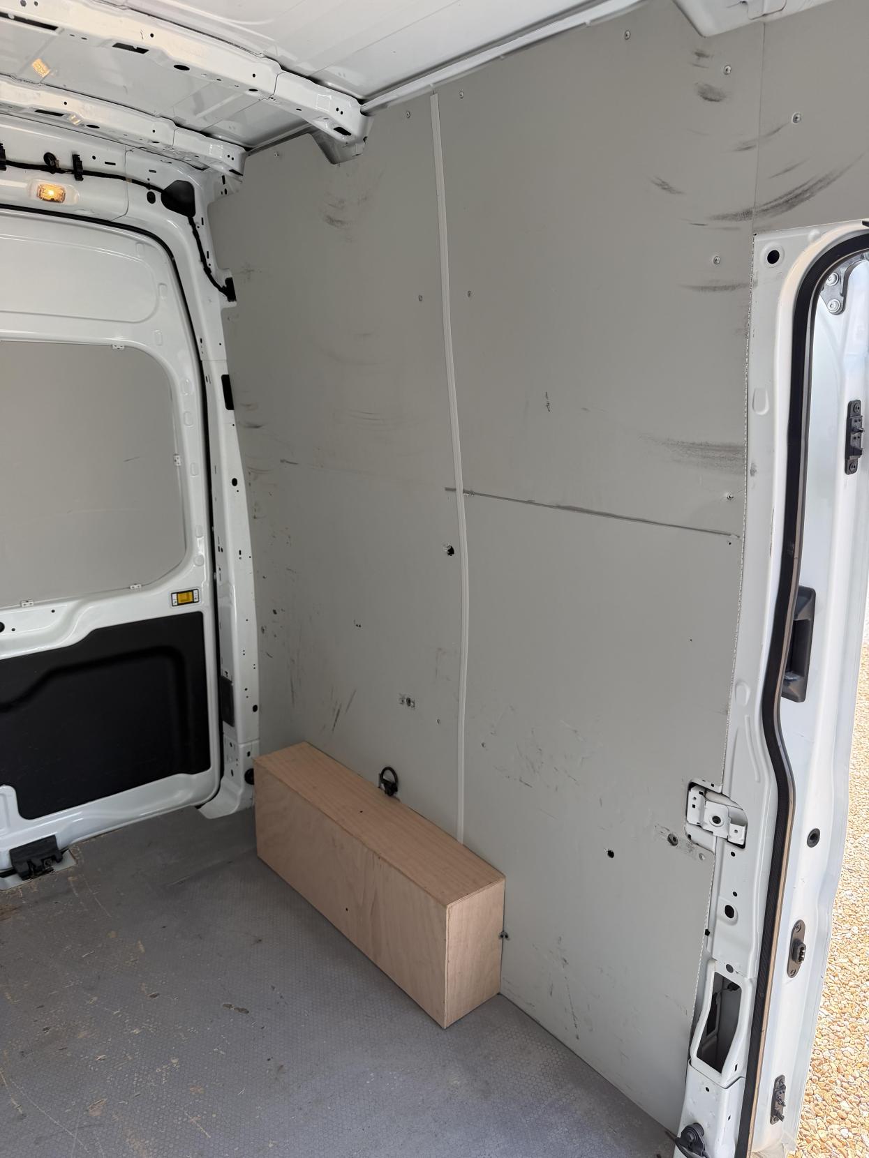 2022 Ford Transit 2.0 350 EcoBlue Leader Panel Van 5dr Diesel Manual FWD L3 H3 Euro 6 (s/s) (130 ps) - Thumbnail 22