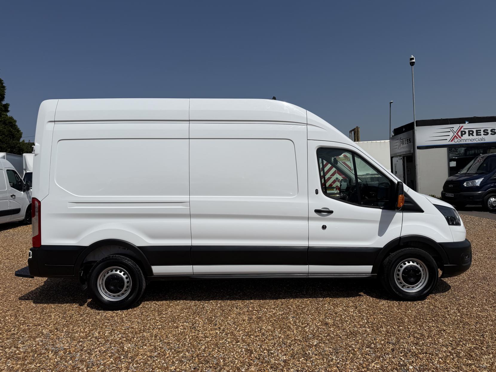 2022 Ford Transit 2.0 350 EcoBlue Leader Panel Van 5dr Diesel Manual FWD L3 H3 Euro 6 (s/s) (130 ps) - Thumbnail 12