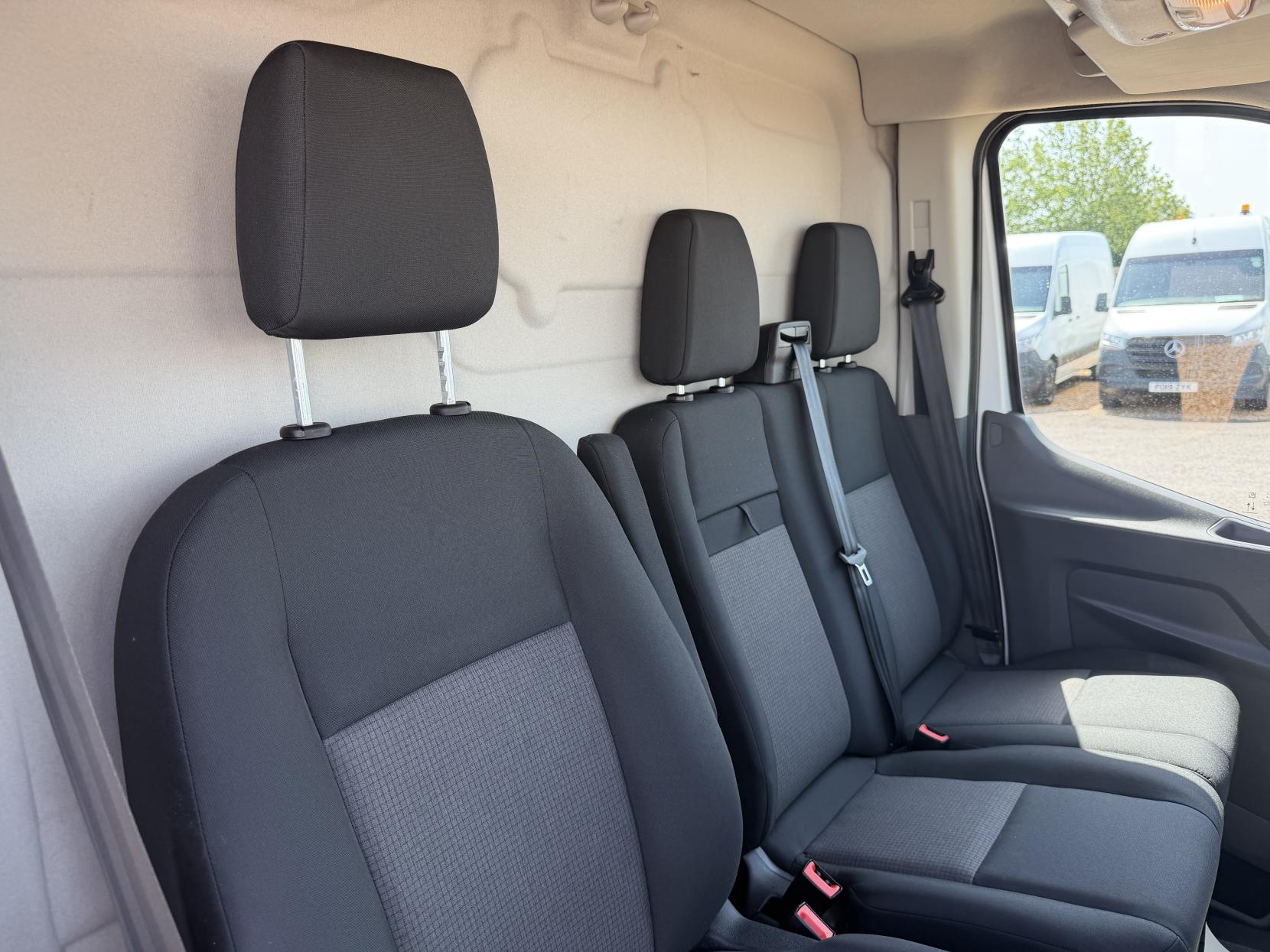 2022 Ford Transit 2.0 350 EcoBlue Leader Panel Van 5dr Diesel Manual FWD L3 H3 Euro 6 (s/s) (130 ps) - Thumbnail 18