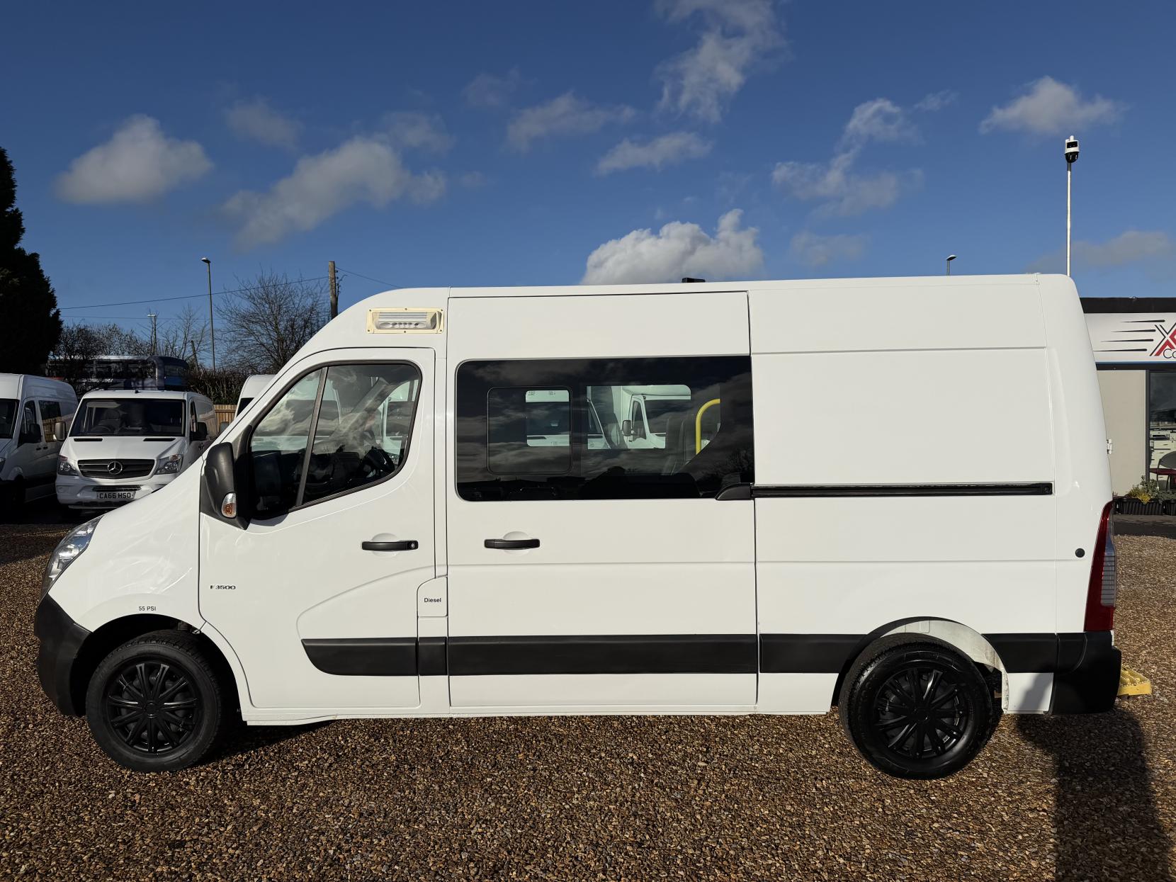 Vauxhall Movano 2.3 CDTi 3500 Panel Van 5dr Diesel Manual FWD L2 H2 Euro 6 (130 ps)