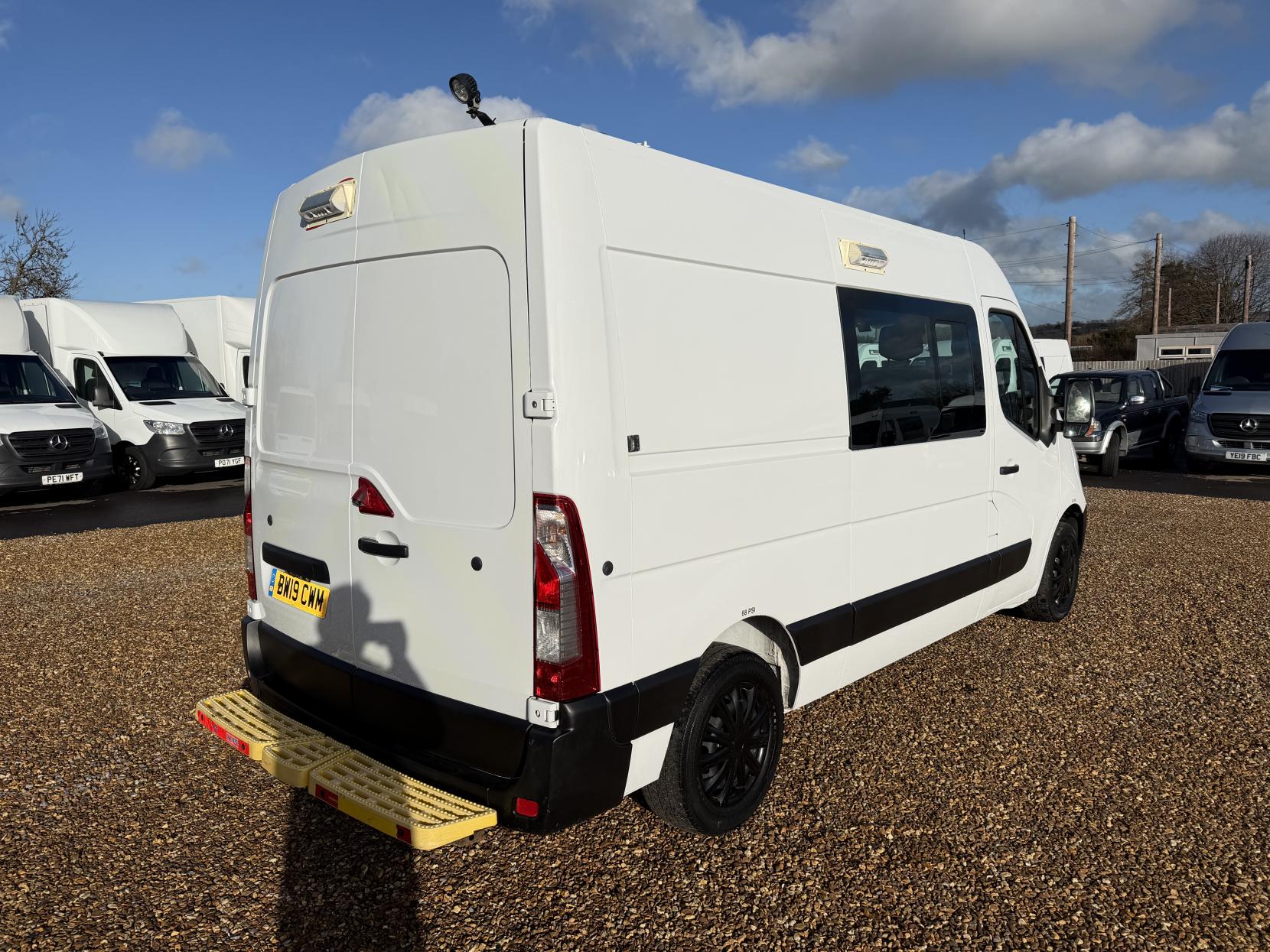 Vauxhall Movano 2.3 CDTi 3500 Panel Van 5dr Diesel Manual FWD L2 H2 Euro 6 (130 ps)