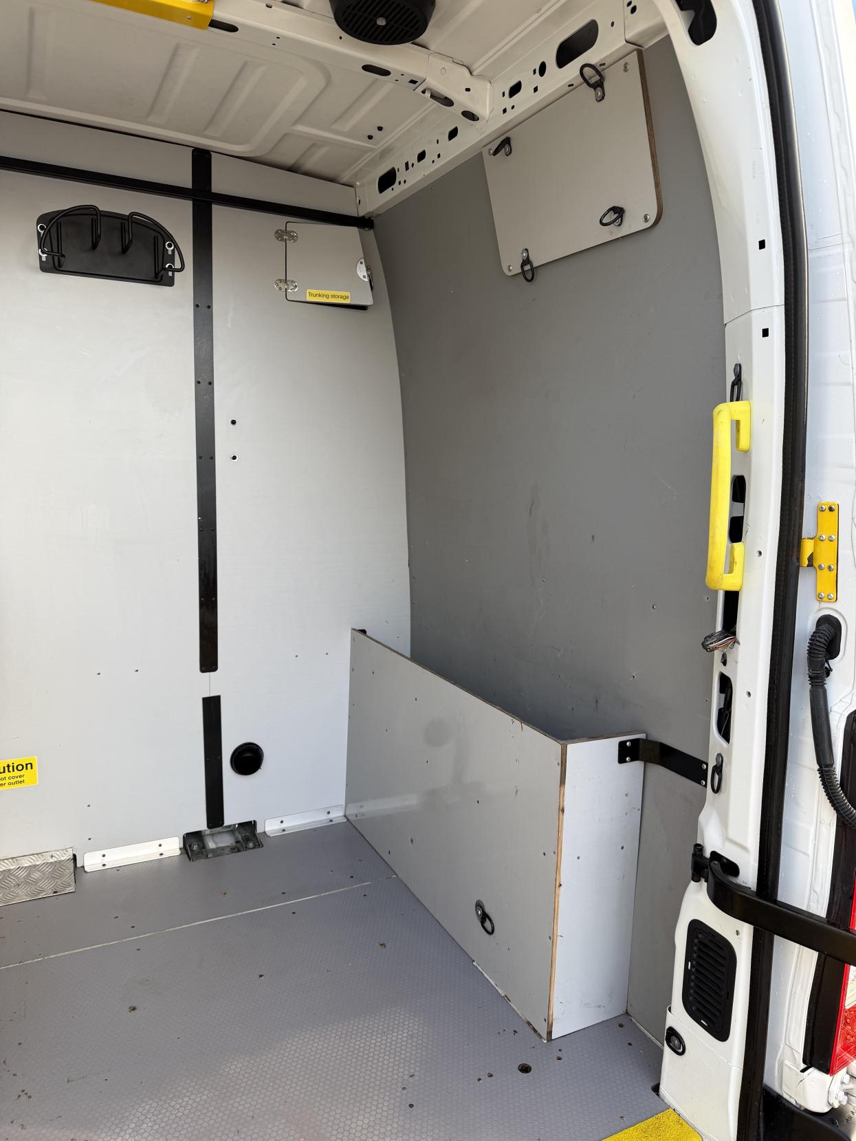 Vauxhall Movano 2.3 CDTi 3500 Panel Van 5dr Diesel Manual FWD L2 H2 Euro 6 (130 ps)