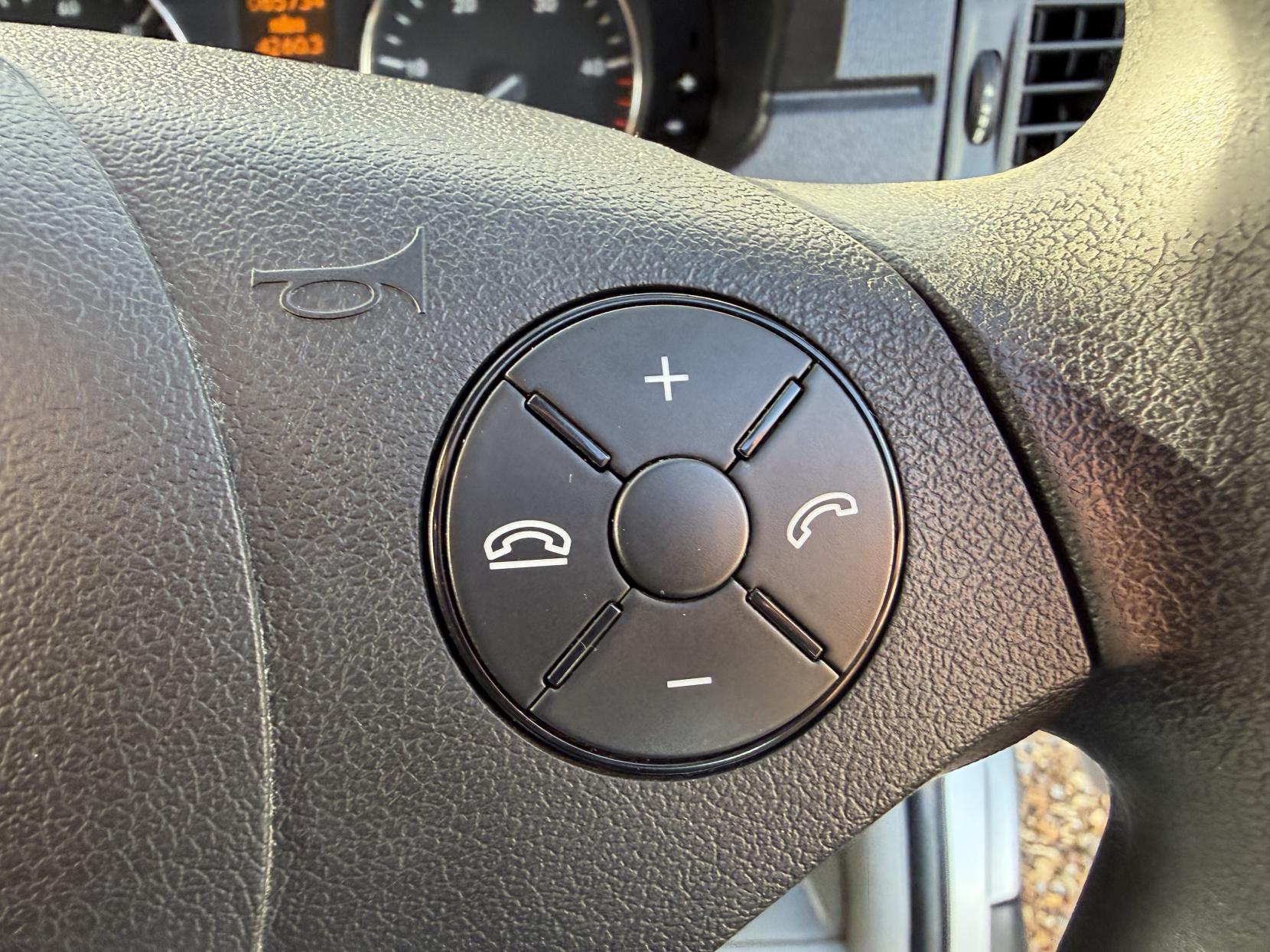 Mercedes-Benz Sprinter 2.1 313 CDi BlueEFFICIENCY Panel Van 4dr Diesel Manual RWD L1 H3 (211 g/km, 129 bhp)