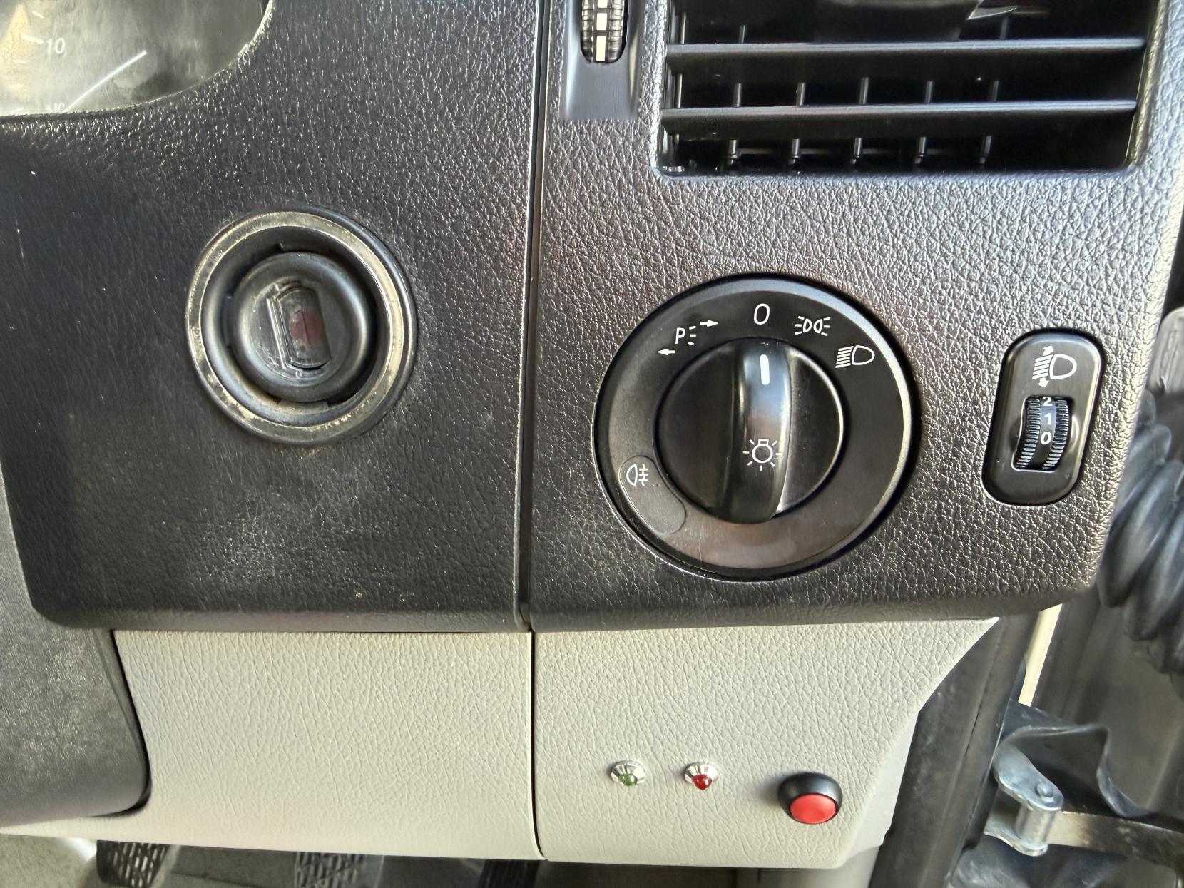 Mercedes-Benz Sprinter 2.1 313 CDi BlueEFFICIENCY Panel Van 4dr Diesel Manual RWD L1 H3 (211 g/km, 129 bhp)