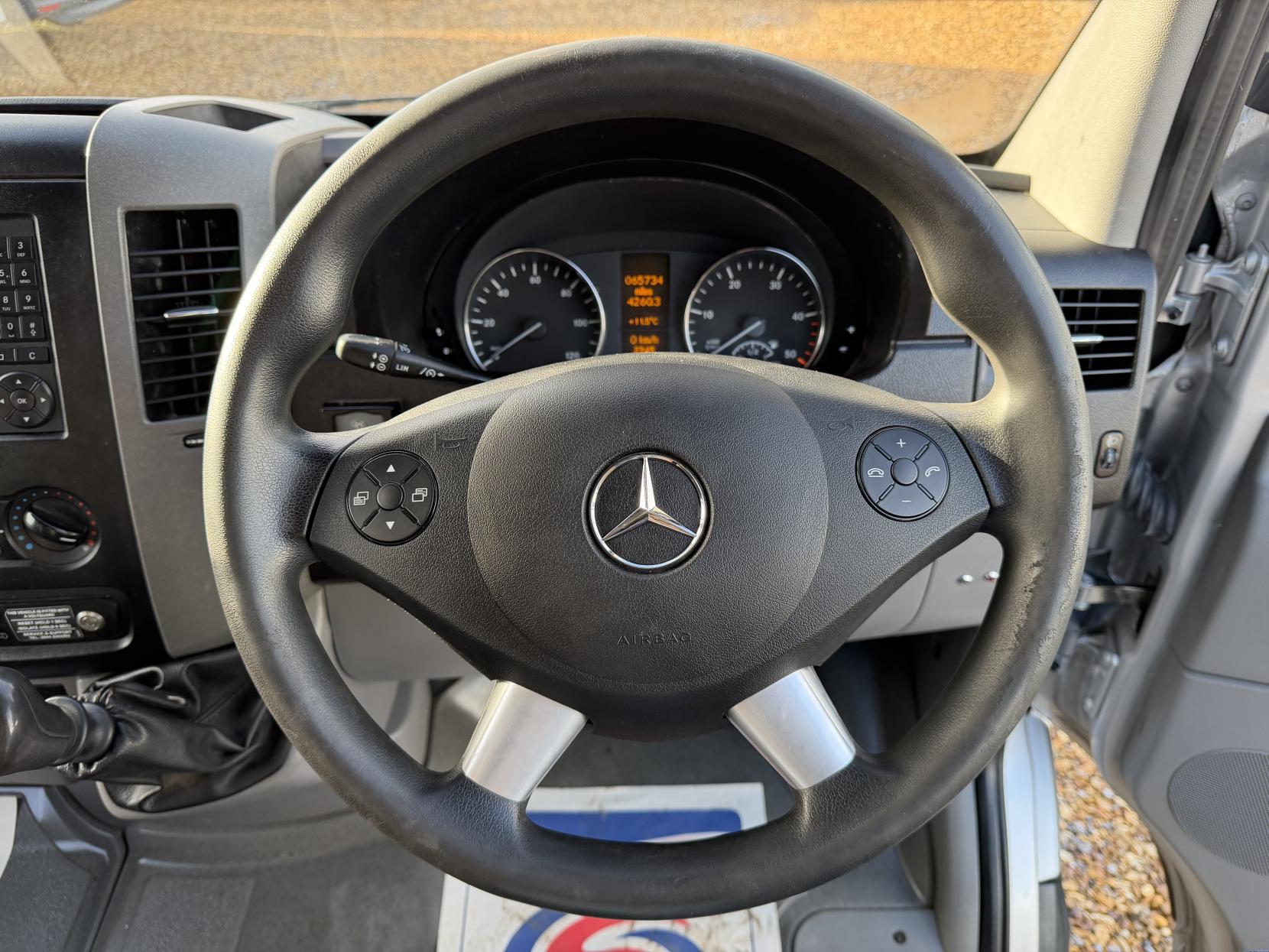 Mercedes-Benz Sprinter 2.1 313 CDi BlueEFFICIENCY Panel Van 4dr Diesel Manual RWD L1 H3 (211 g/km, 129 bhp)