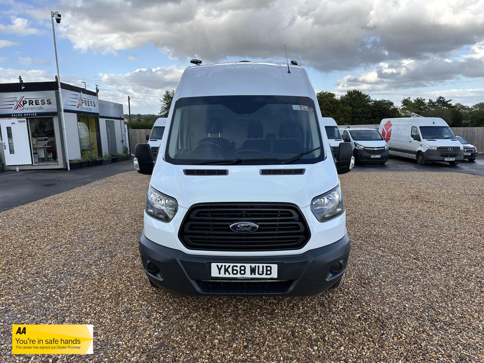 Ford Transit 2.0 350 EcoBlue Panel Van 5dr Diesel Manual RWD L2 H3 Euro 6 (130 ps)
