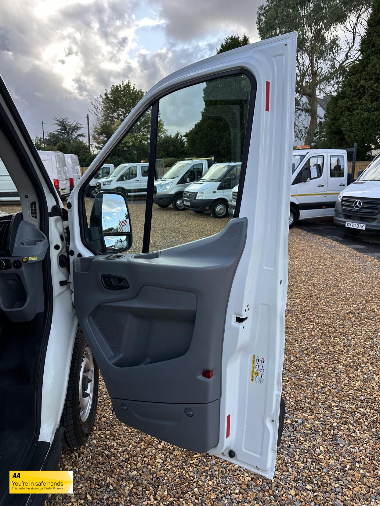 Ford Transit 2.0 350 EcoBlue Panel Van 5dr Diesel Manual RWD L2 H3 Euro 6 (130 ps)