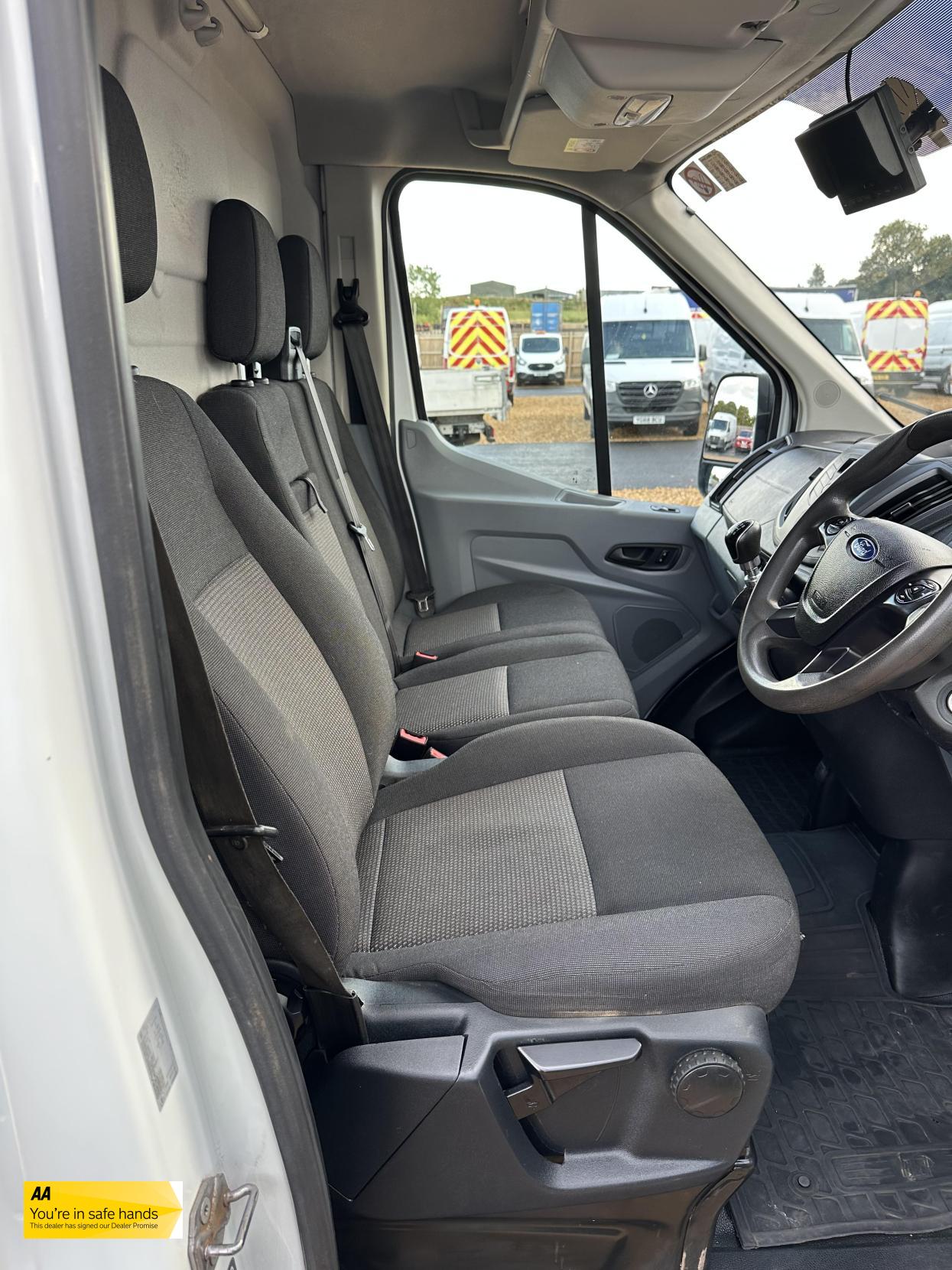 Ford Transit 2.0 350 EcoBlue Panel Van 5dr Diesel Manual RWD L2 H3 Euro 6 (130 ps)