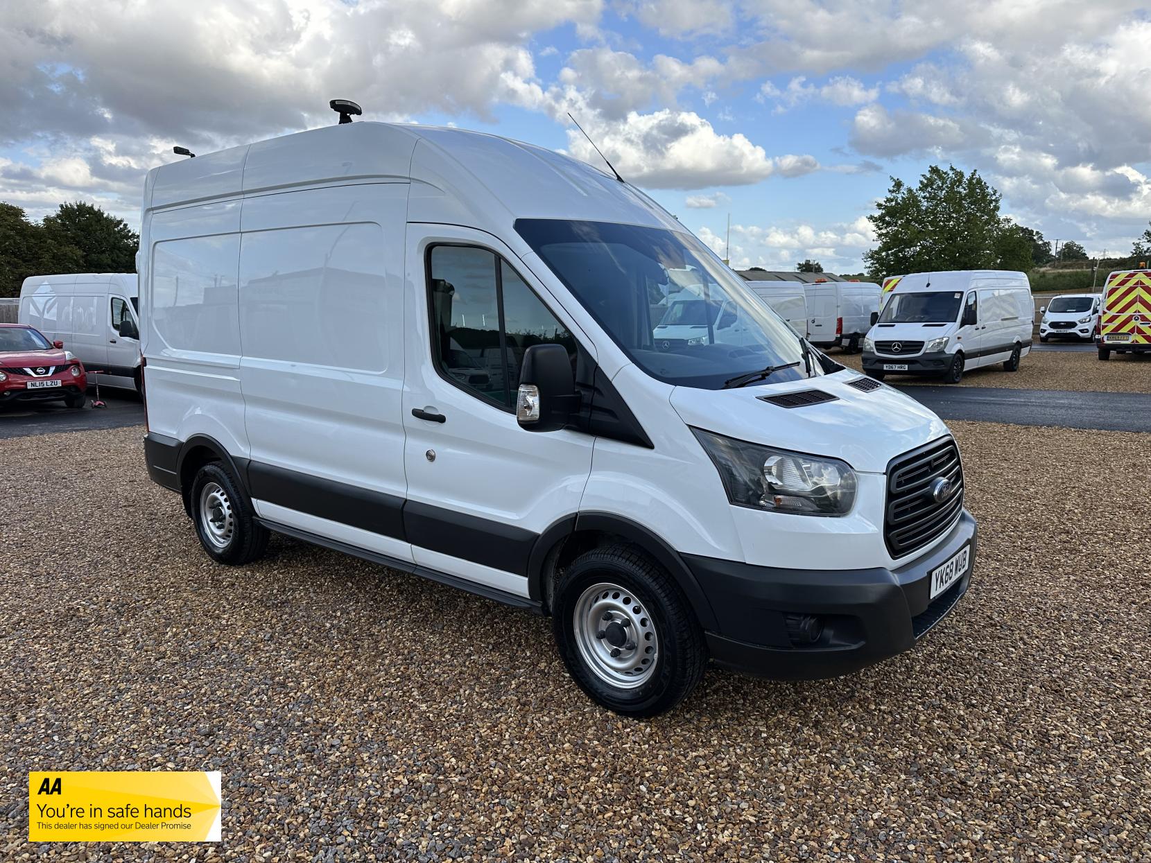 Ford Transit 2.0 350 EcoBlue Panel Van 5dr Diesel Manual RWD L2 H3 Euro 6 (130 ps)