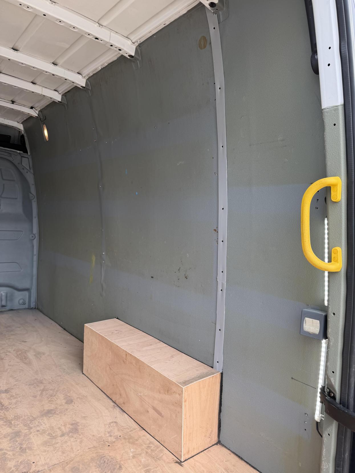 Mercedes-Benz Sprinter 2.1 316 CDI Panel Van 5dr Diesel Manual RWD L2 H2 Euro 6 (163 ps)