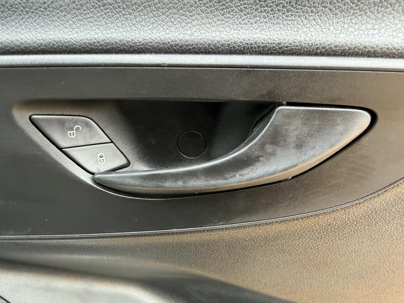 Mercedes-Benz Sprinter 2.1 316 CDI Panel Van 5dr Diesel Manual RWD L2 H2 Euro 6 (163 ps)