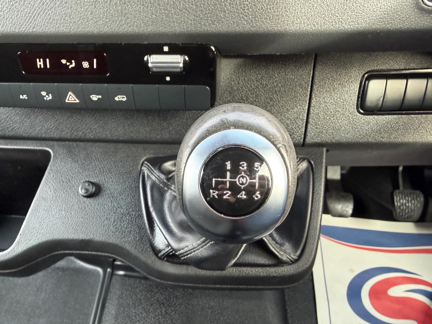 Mercedes-Benz Sprinter 2.1 316 CDI Panel Van 5dr Diesel Manual RWD L2 H2 Euro 6 (163 ps)