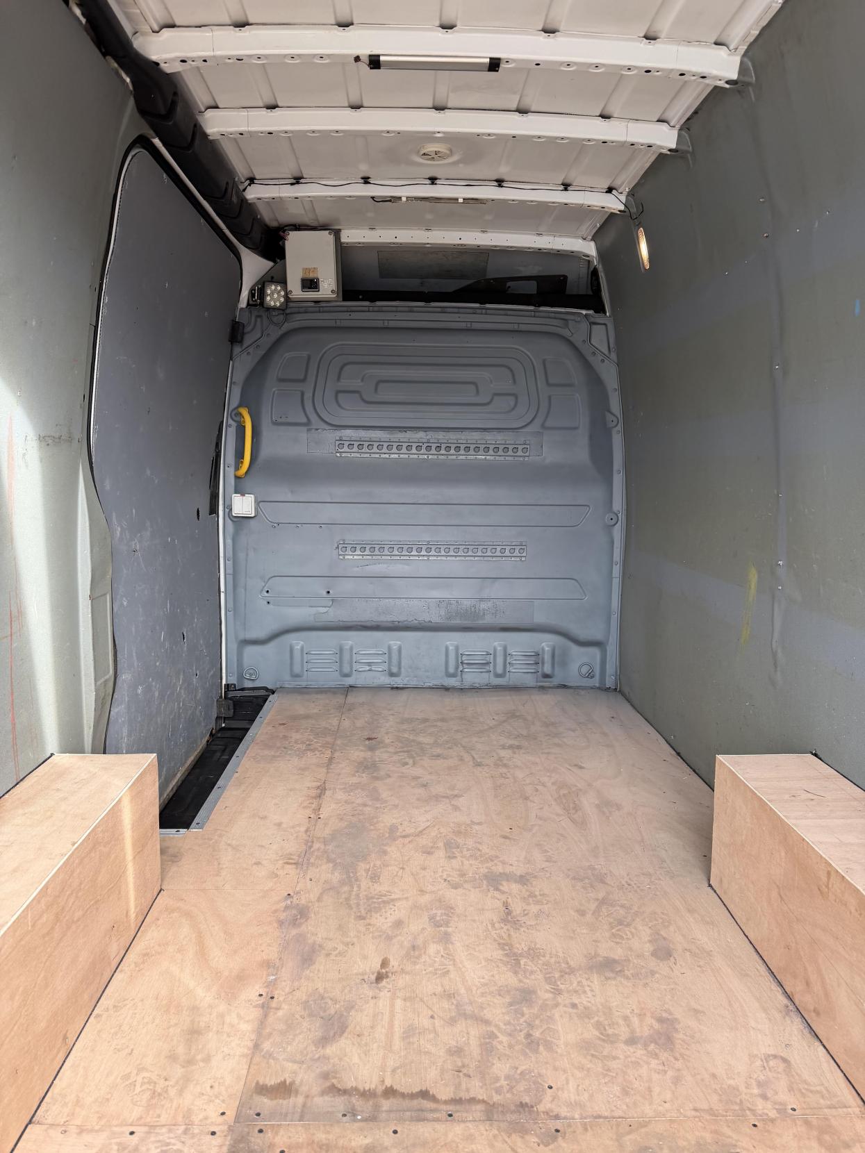 Mercedes-Benz Sprinter 2.1 316 CDI Panel Van 5dr Diesel Manual RWD L2 H2 Euro 6 (163 ps)