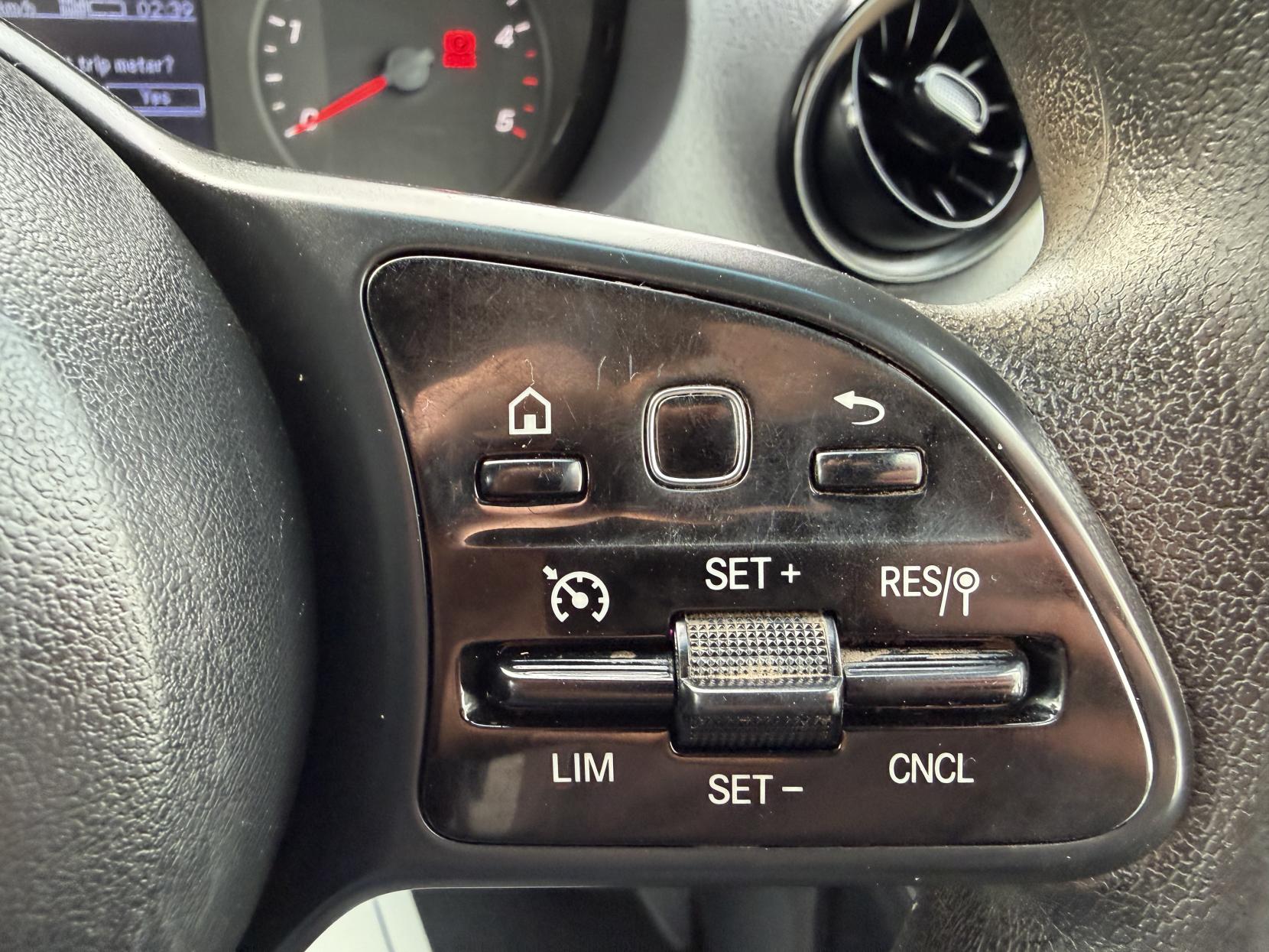 Mercedes-Benz Sprinter 2.1 316 CDI Panel Van 5dr Diesel Manual RWD L2 H2 Euro 6 (163 ps)