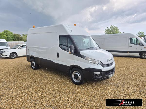 Iveco Daily 2.3 TD 12V 35S 3520 (Business) Panel Van 5dr Diesel Manual L2 (116 bhp)