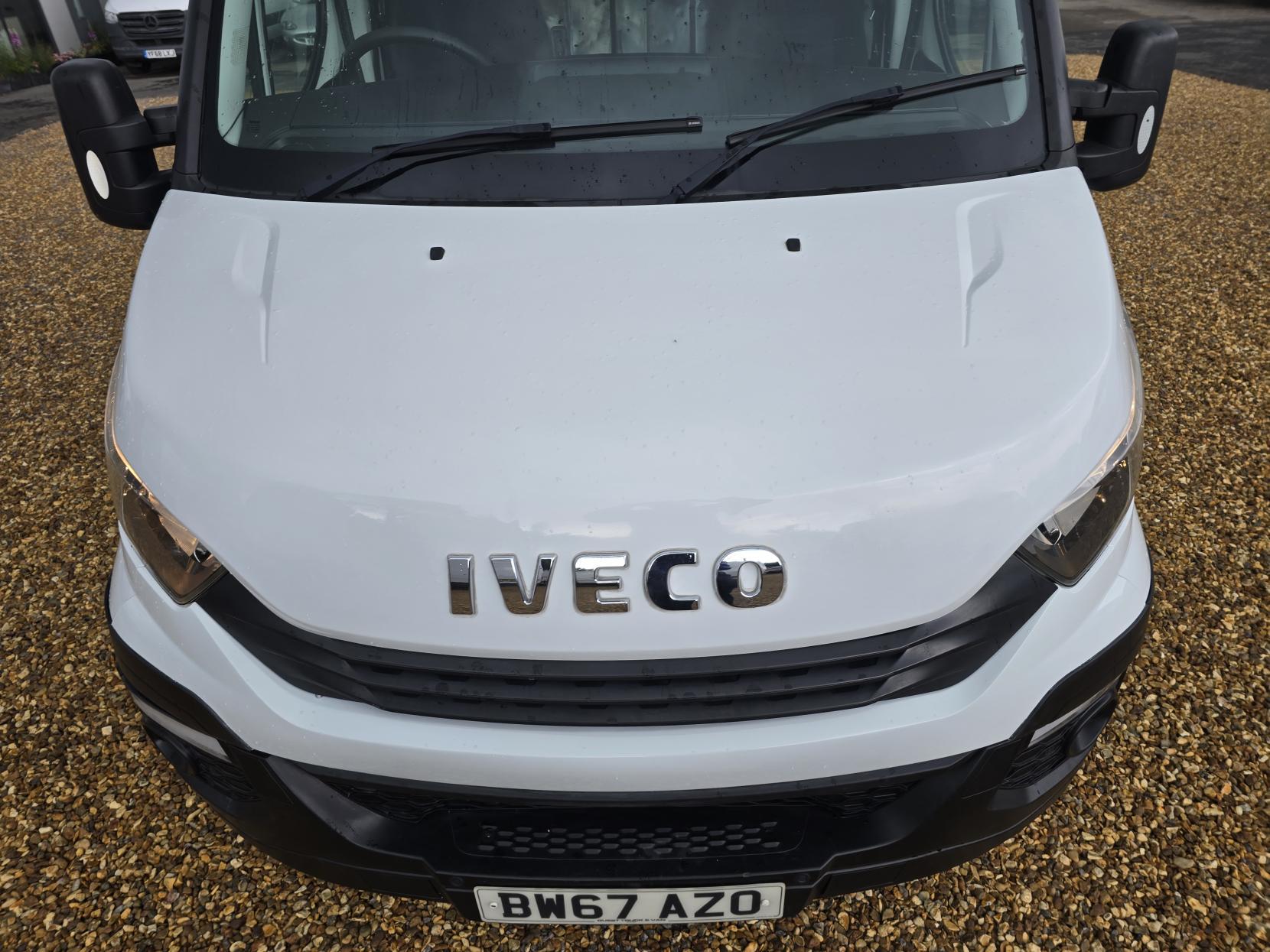 Iveco Daily 2.3 TD 12V 35S 3520 (Business) Panel Van 5dr Diesel Manual L2 (116 bhp)
