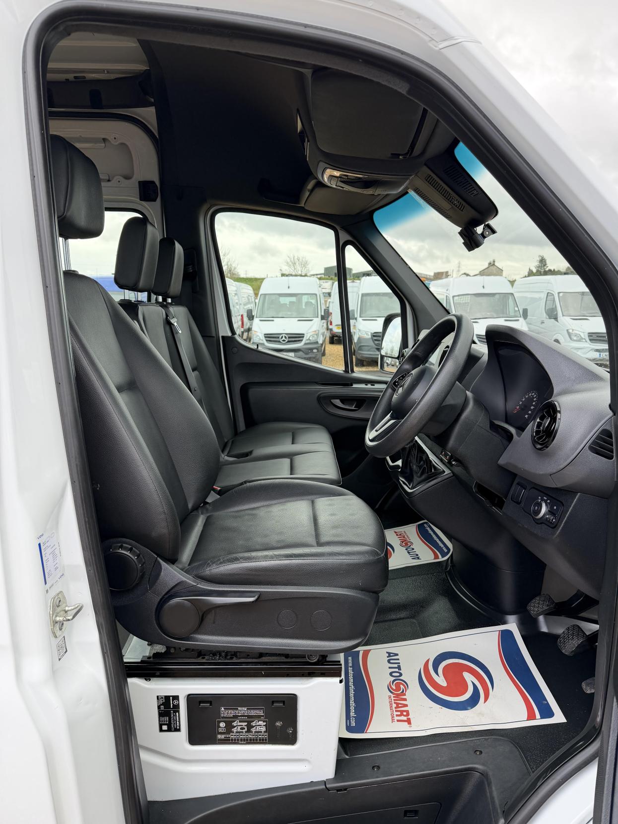 Mercedes-Benz Sprinter 2.0 315 CDI Progressive Panel Van 5dr Diesel Manual RWD L3 H2 Euro 6 (s/s) (150 ps)