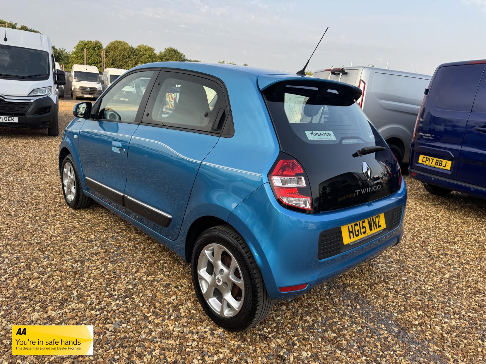 Renault Twingo 1.0 SCe Dynamique Hatchback 5dr Petrol Manual Euro 6 (s/s) (70 ps)
