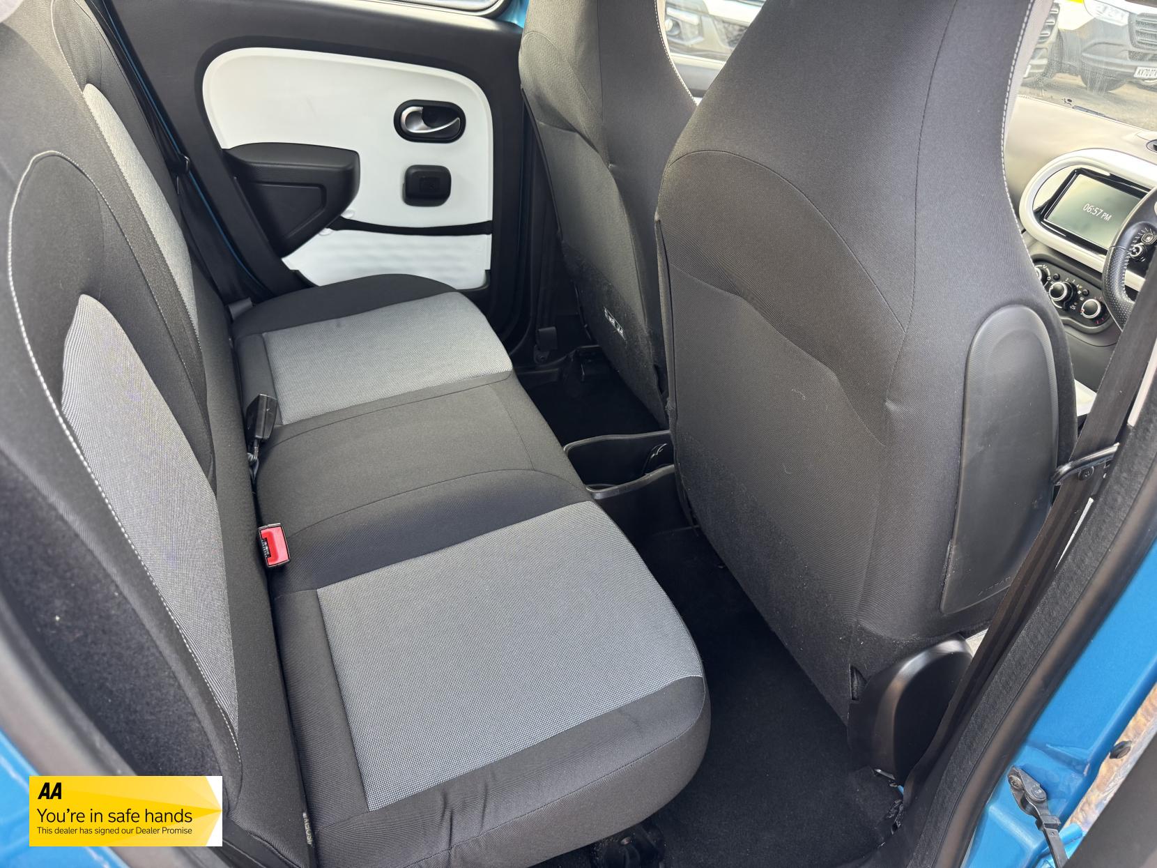 Renault Twingo 1.0 SCe Dynamique Hatchback 5dr Petrol Manual Euro 6 (s/s) (70 ps)