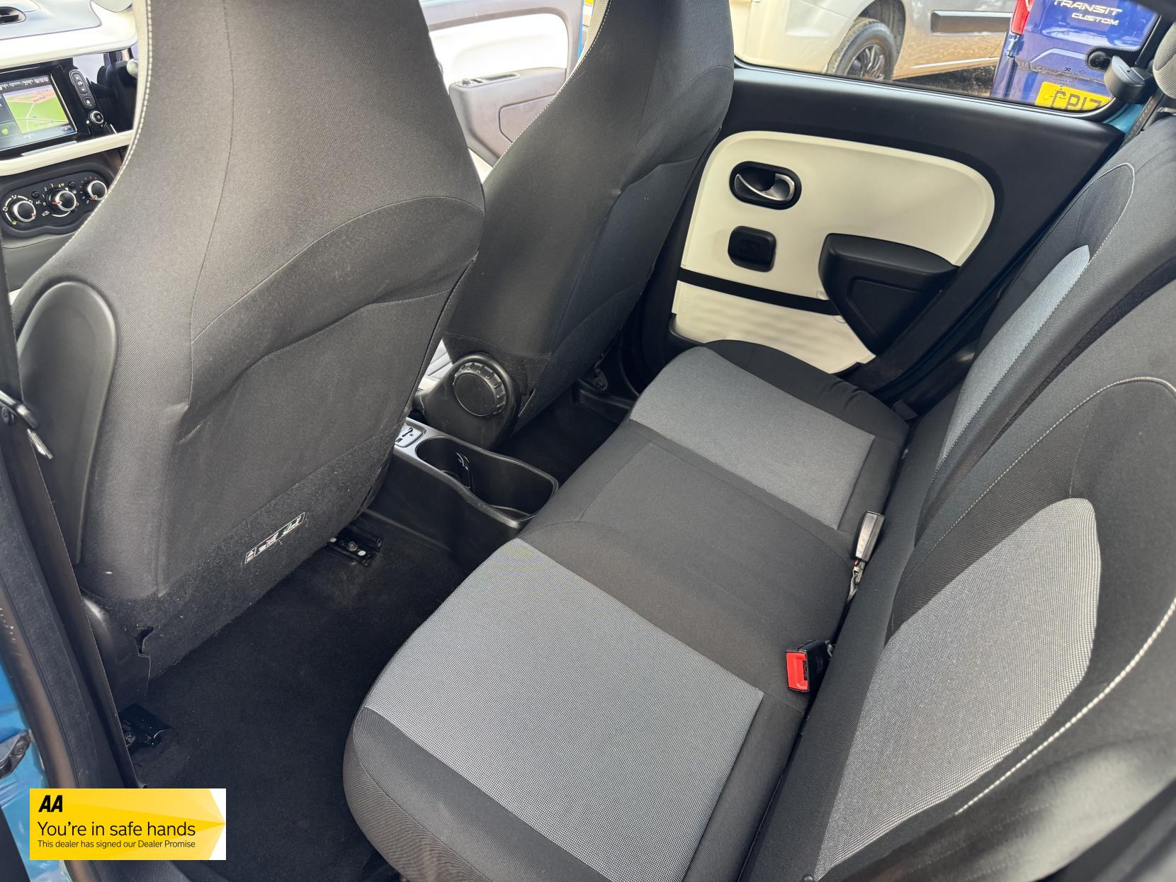 Renault Twingo 1.0 SCe Dynamique Hatchback 5dr Petrol Manual Euro 6 (s/s) (70 ps)