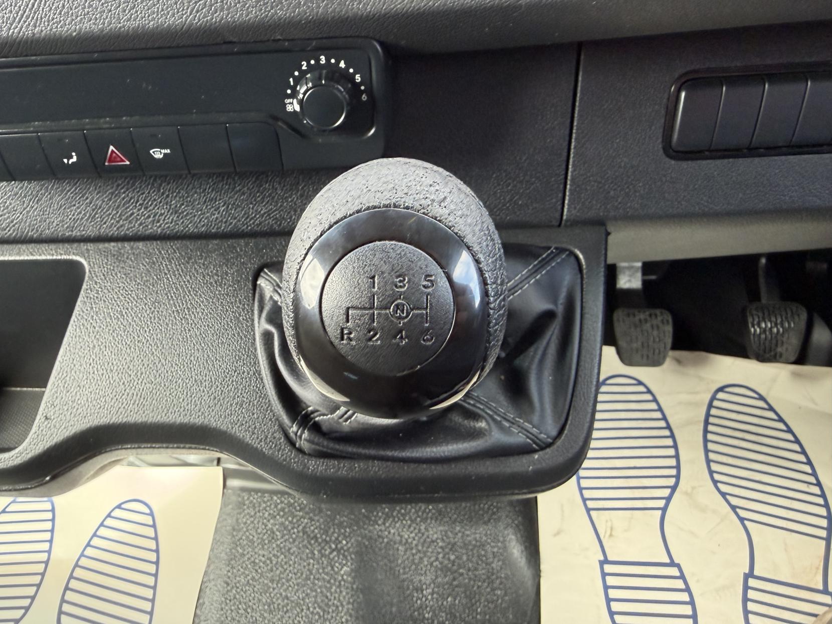 2020 Mercedes-Benz Sprinter 2.1 316 CDI Panel Van 5dr Diesel Manual RWD L3 H2 Euro 6 (163 ps) - Thumbnail 45