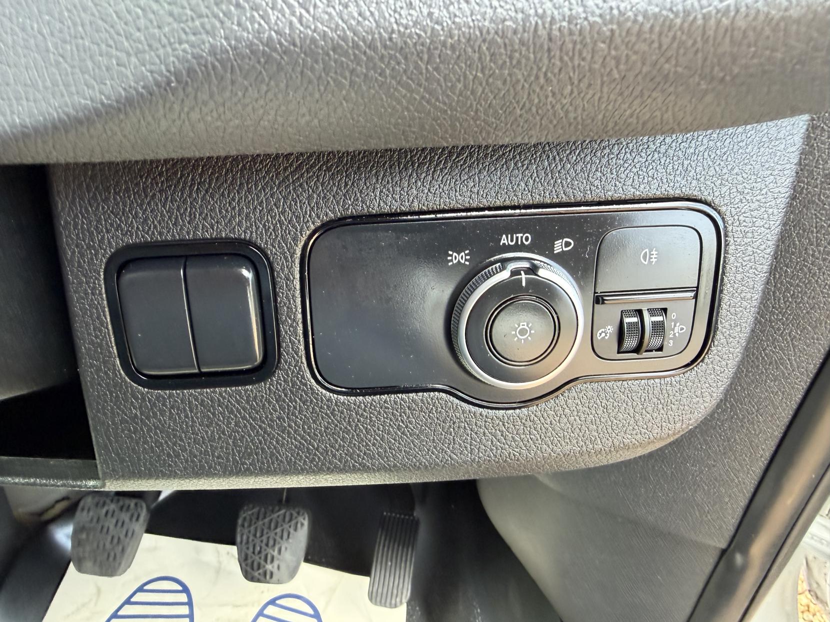 2020 Mercedes-Benz Sprinter 2.1 316 CDI Panel Van 5dr Diesel Manual RWD L3 H2 Euro 6 (163 ps) - Thumbnail 35