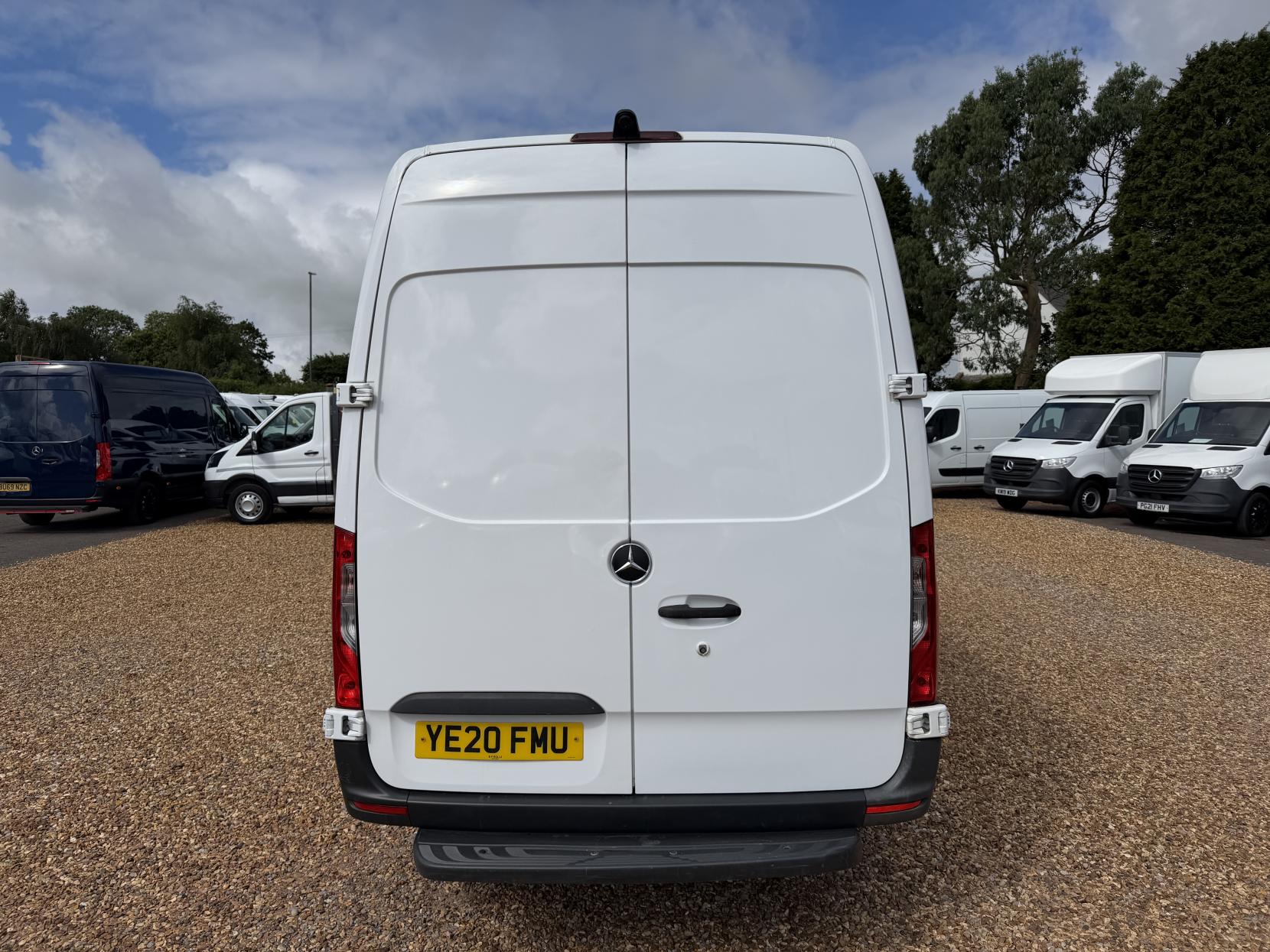2020 Mercedes-Benz Sprinter 2.1 316 CDI Panel Van 5dr Diesel Manual RWD L3 H2 Euro 6 (163 ps) - Thumbnail 10