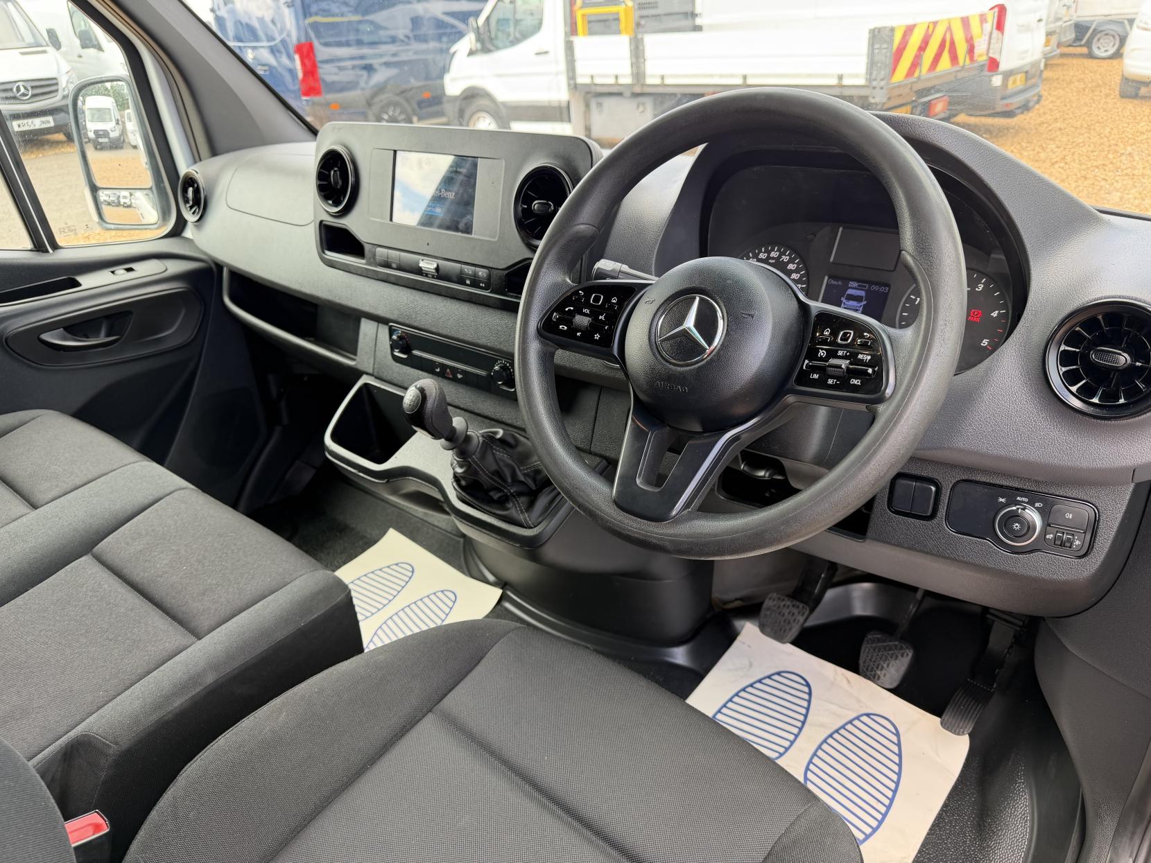 2020 Mercedes-Benz Sprinter 2.1 316 CDI Panel Van 5dr Diesel Manual RWD L3 H2 Euro 6 (163 ps) - Thumbnail 2