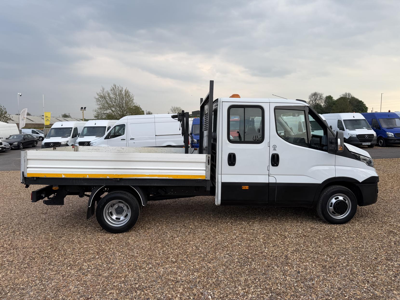 2015 Iveco Daily 2.3 TD 35C13 Dropside 4dr Diesel Manual L3 (DriveAway) (126 bhp) - Thumbnail 12