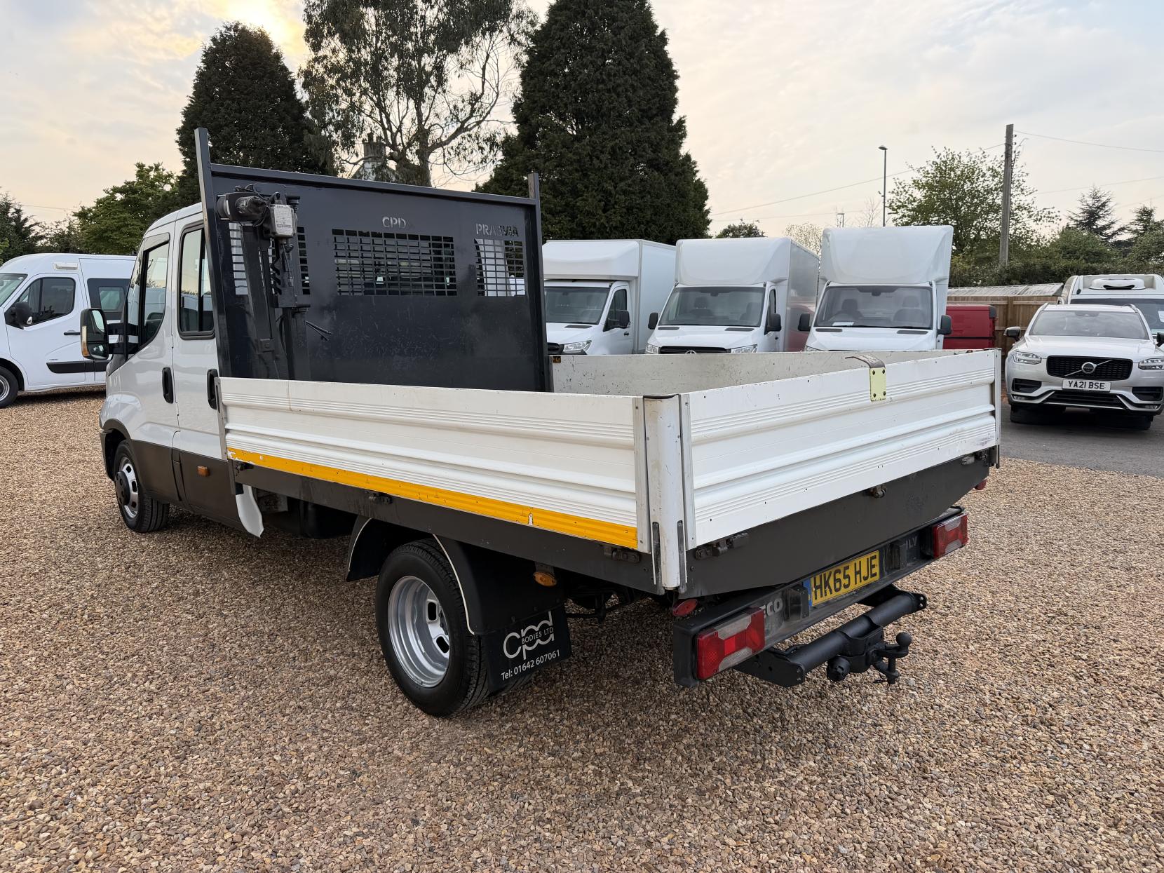 2015 Iveco Daily 2.3 TD 35C13 Dropside 4dr Diesel Manual L3 (DriveAway) (126 bhp) - Thumbnail 9