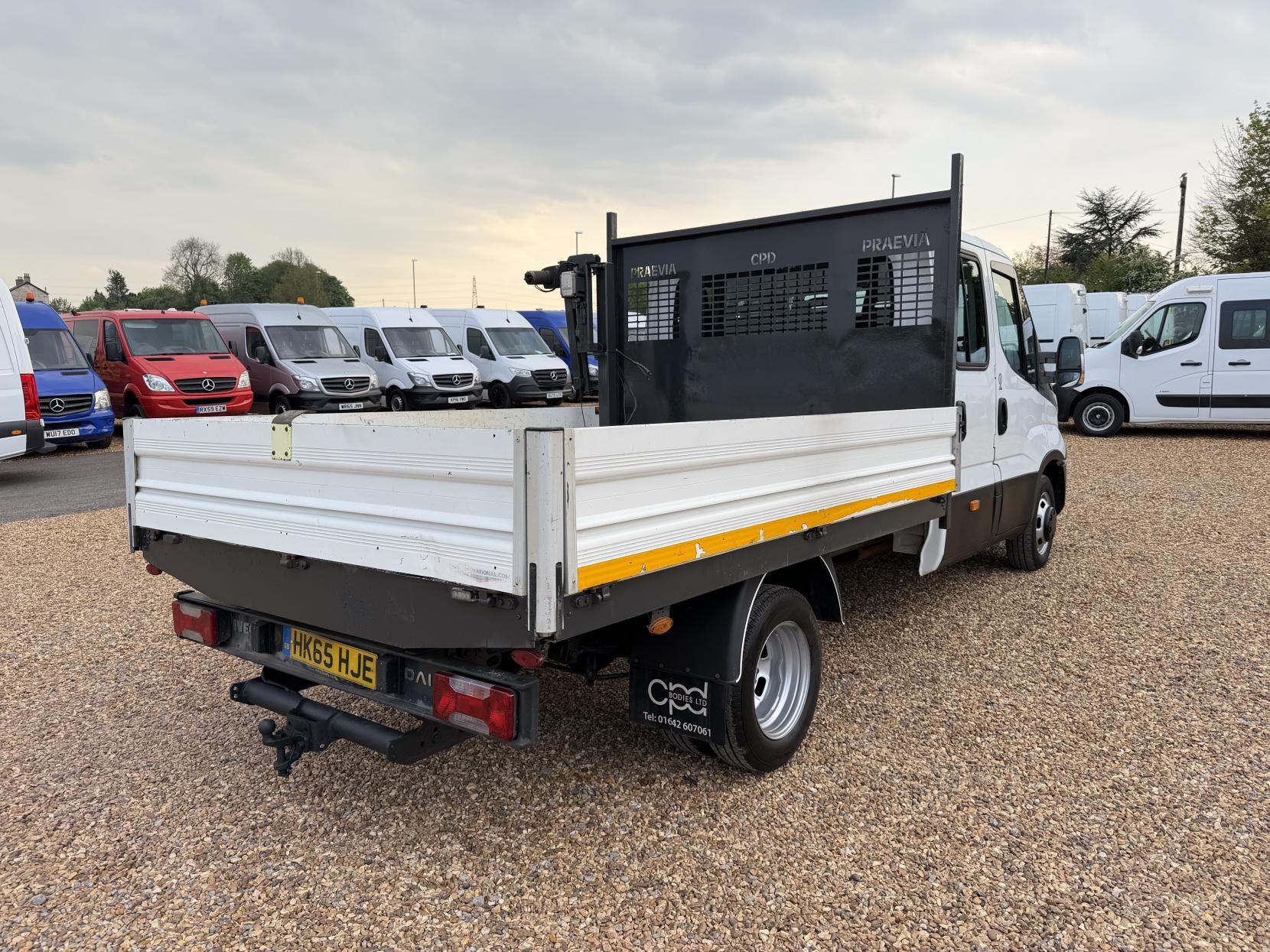 2015 Iveco Daily 2.3 TD 35C13 Dropside 4dr Diesel Manual L3 (DriveAway) (126 bhp) - Thumbnail 11