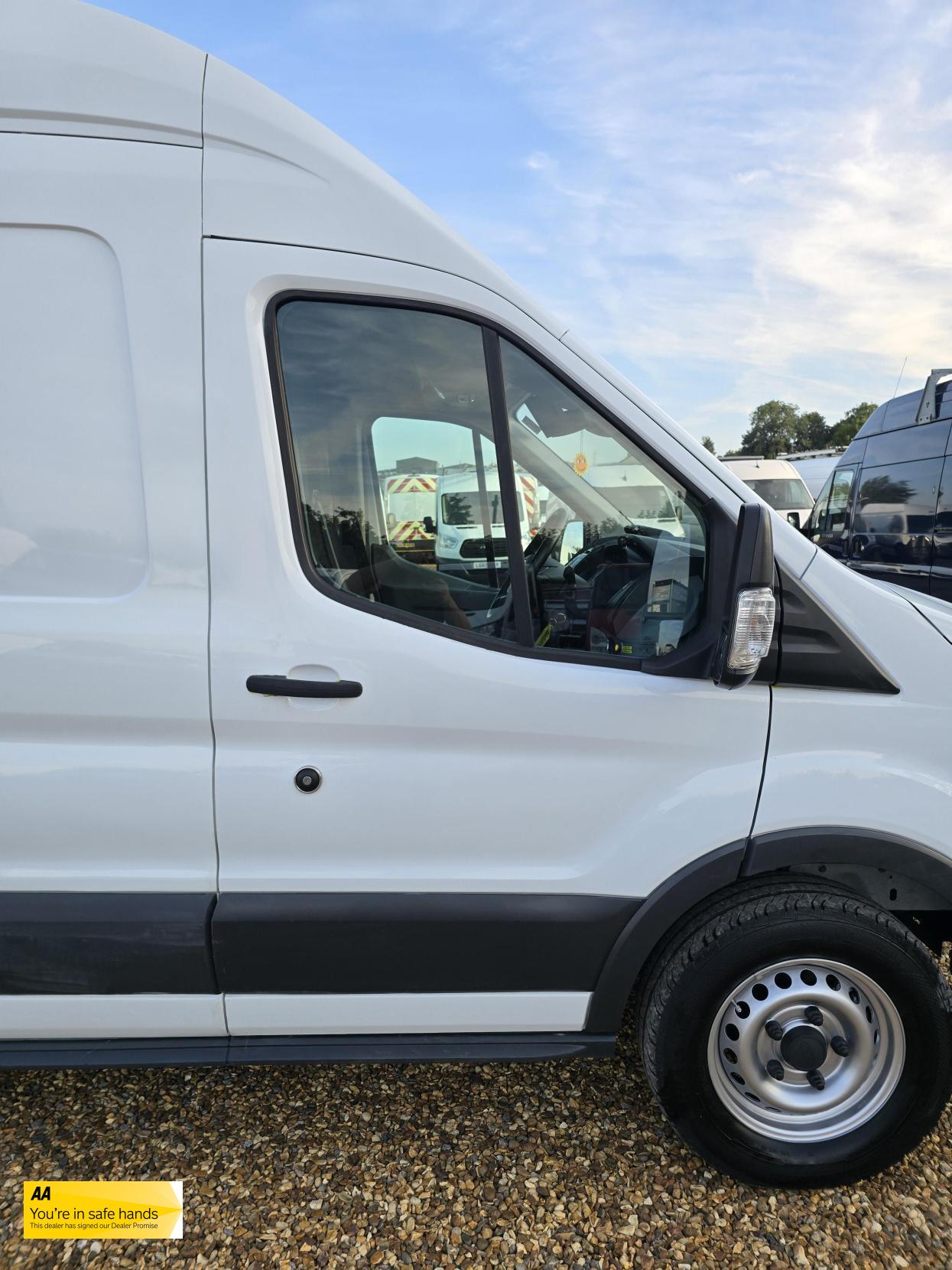 Ford Transit 2.0 350 EcoBlue Panel Van 5dr Diesel Manual RWD L2 H3 Euro 6 (130 ps)