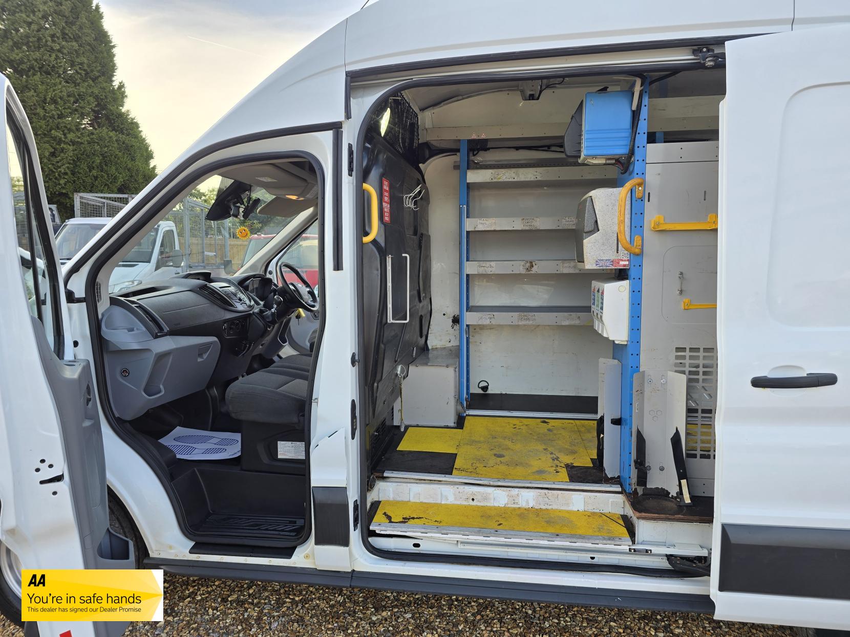 Ford Transit 2.0 350 EcoBlue Panel Van 5dr Diesel Manual RWD L2 H3 Euro 6 (130 ps)