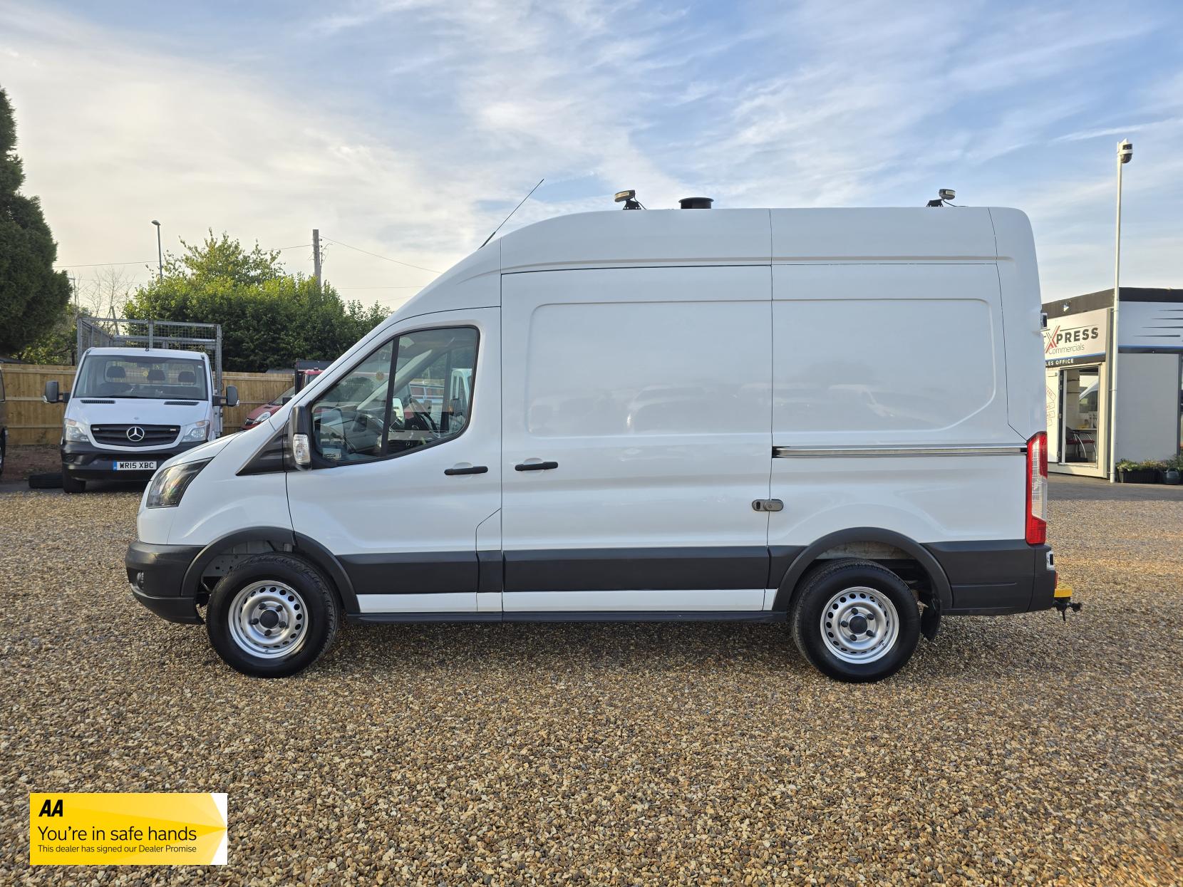 Ford Transit 2.0 350 EcoBlue Panel Van 5dr Diesel Manual RWD L2 H3 Euro 6 (130 ps)