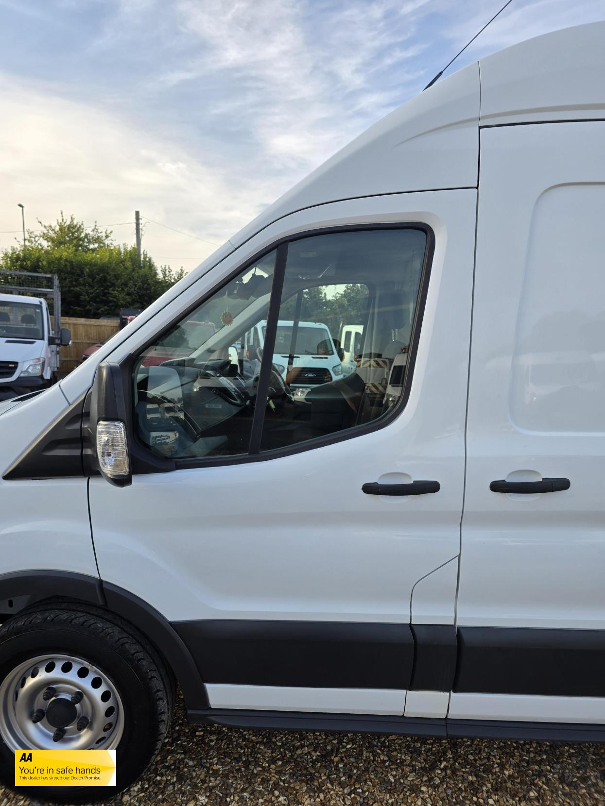 Ford Transit 2.0 350 EcoBlue Panel Van 5dr Diesel Manual RWD L2 H3 Euro 6 (130 ps)