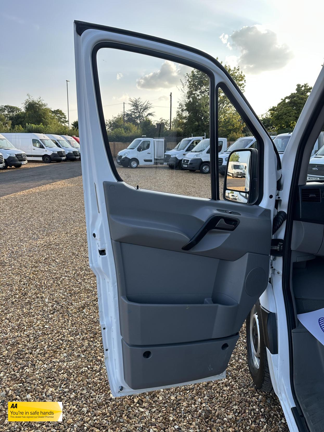 Mercedes-Benz Sprinter 2.1 314 CDi Panel Van 5dr Diesel Manual RWD L2 (213 g/km, 140 bhp)