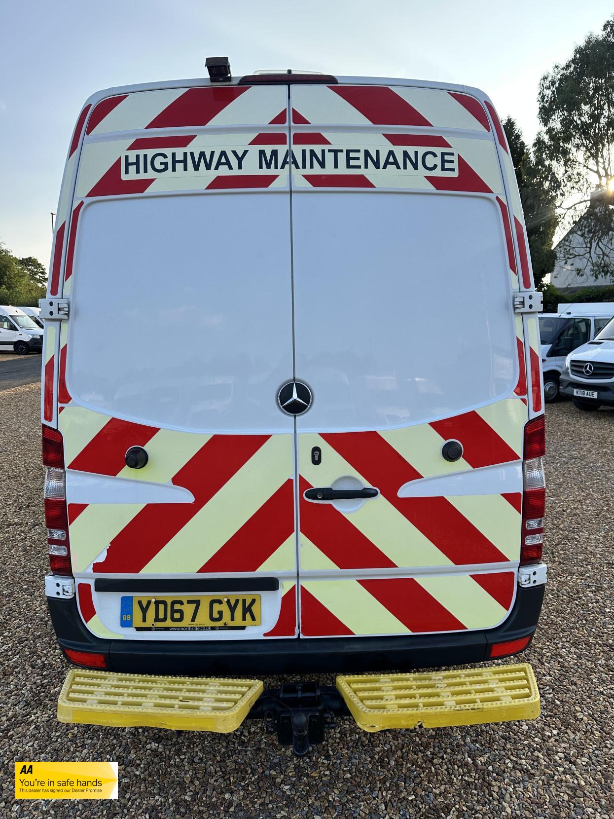 Mercedes-Benz Sprinter 2.1 314 CDi Panel Van 5dr Diesel Manual RWD L2 (213 g/km, 140 bhp)