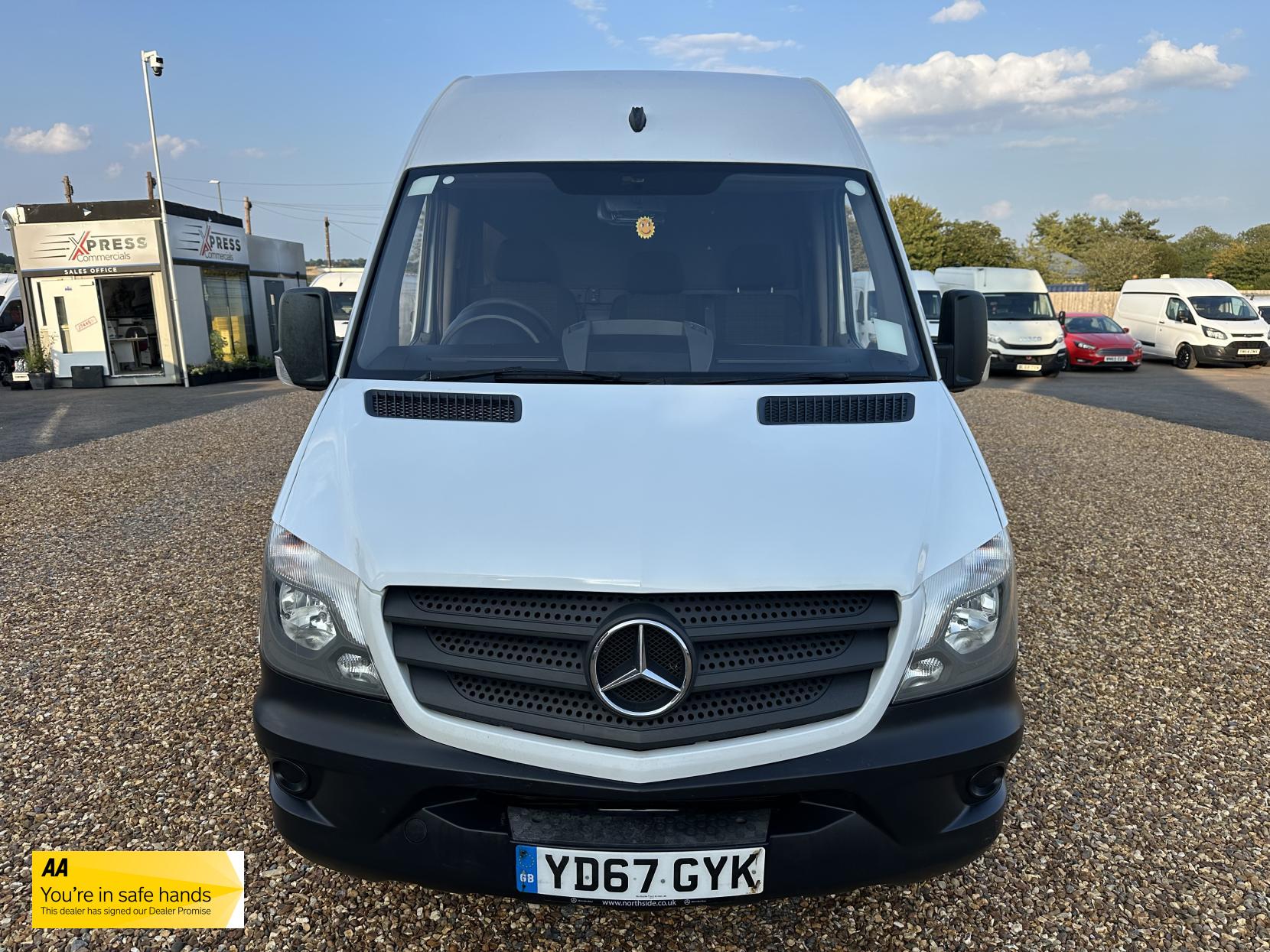 Mercedes-Benz Sprinter 2.1 314 CDi Panel Van 5dr Diesel Manual RWD L2 (213 g/km, 140 bhp)