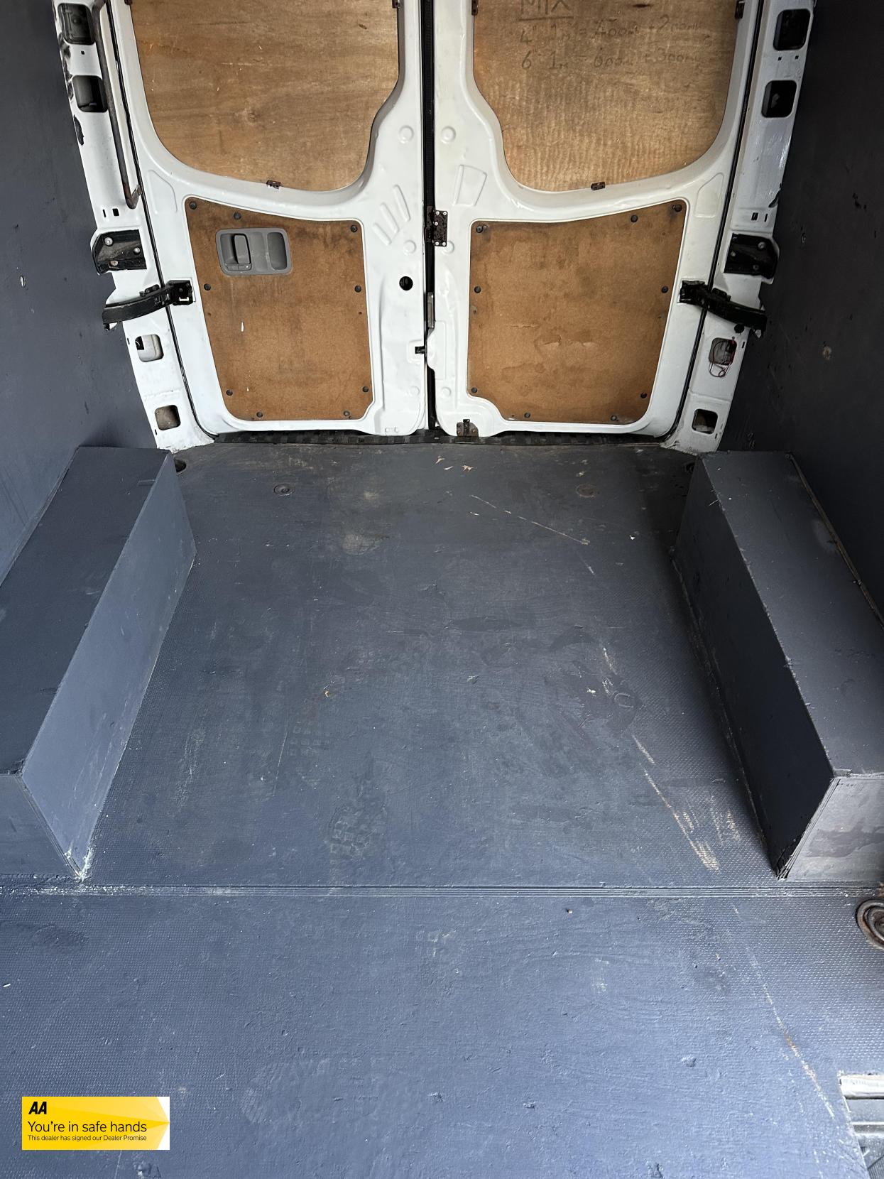Mercedes-Benz Sprinter 2.1 314 CDi Panel Van 5dr Diesel Manual RWD L2 (213 g/km, 140 bhp)