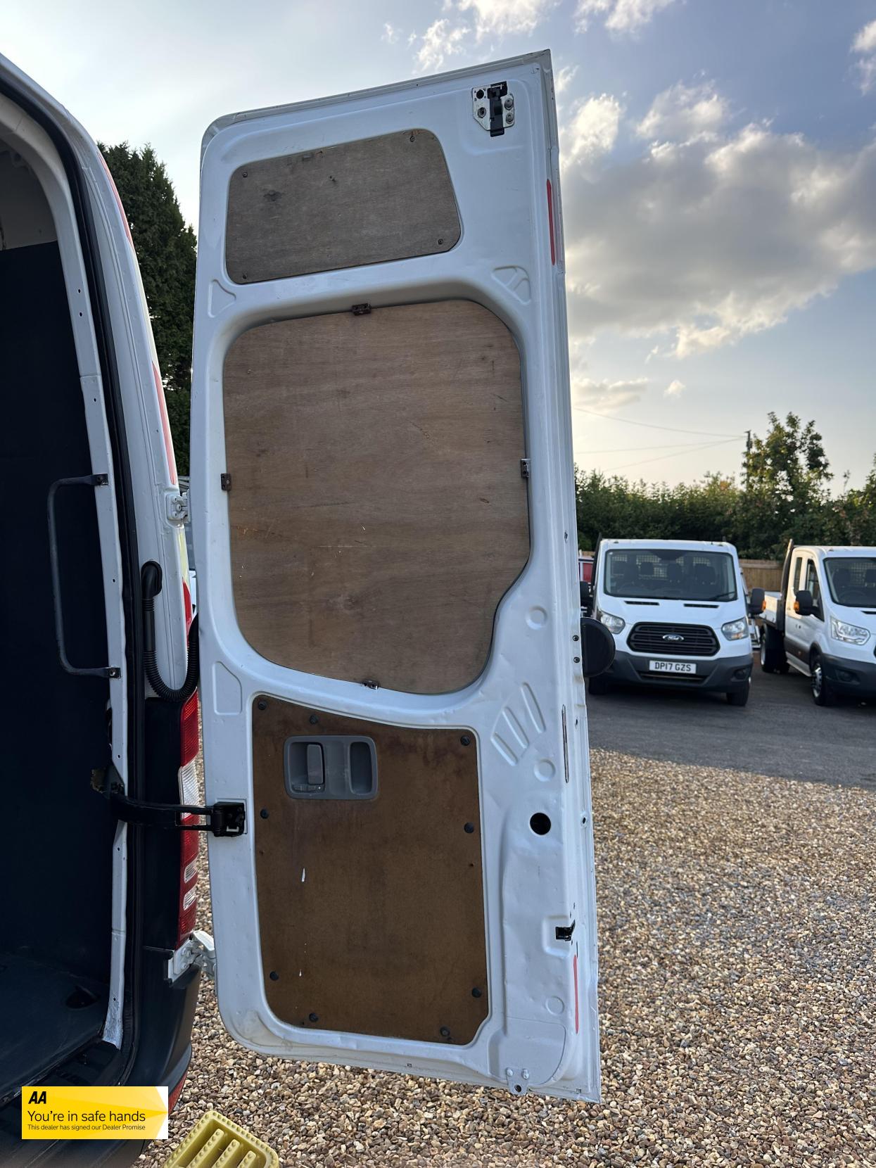 Mercedes-Benz Sprinter 2.1 314 CDi Panel Van 5dr Diesel Manual RWD L2 (213 g/km, 140 bhp)